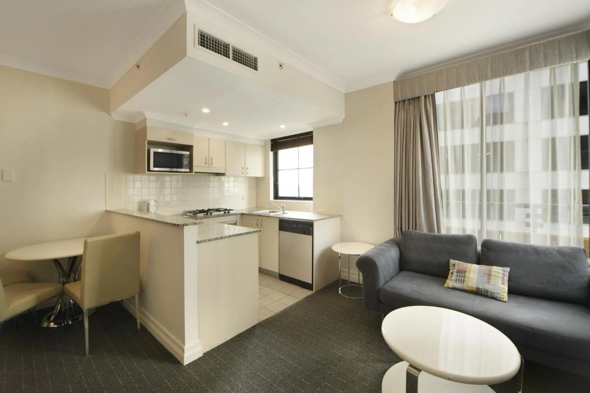 Kitchen or kitchenette, Kitchen/Kitchenette in YEHS Hotel Sydney Harbour Suites