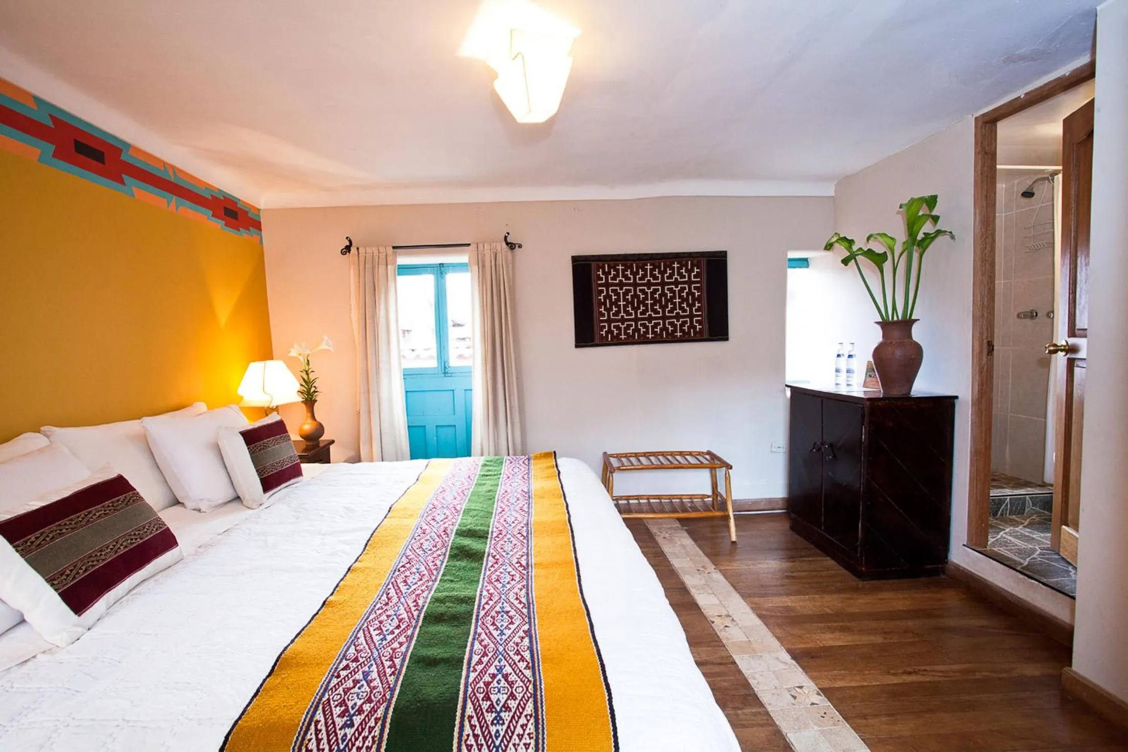 Photo of the whole room, Bed in Pisac Inn