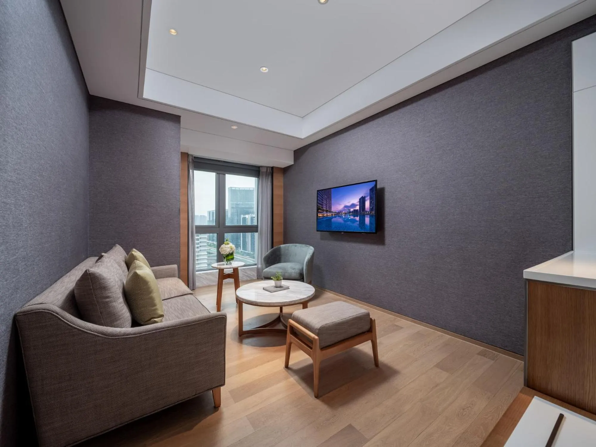 Deluxe Suite with Spa Bath in Genpla Hotel Shenzhen Nanshan