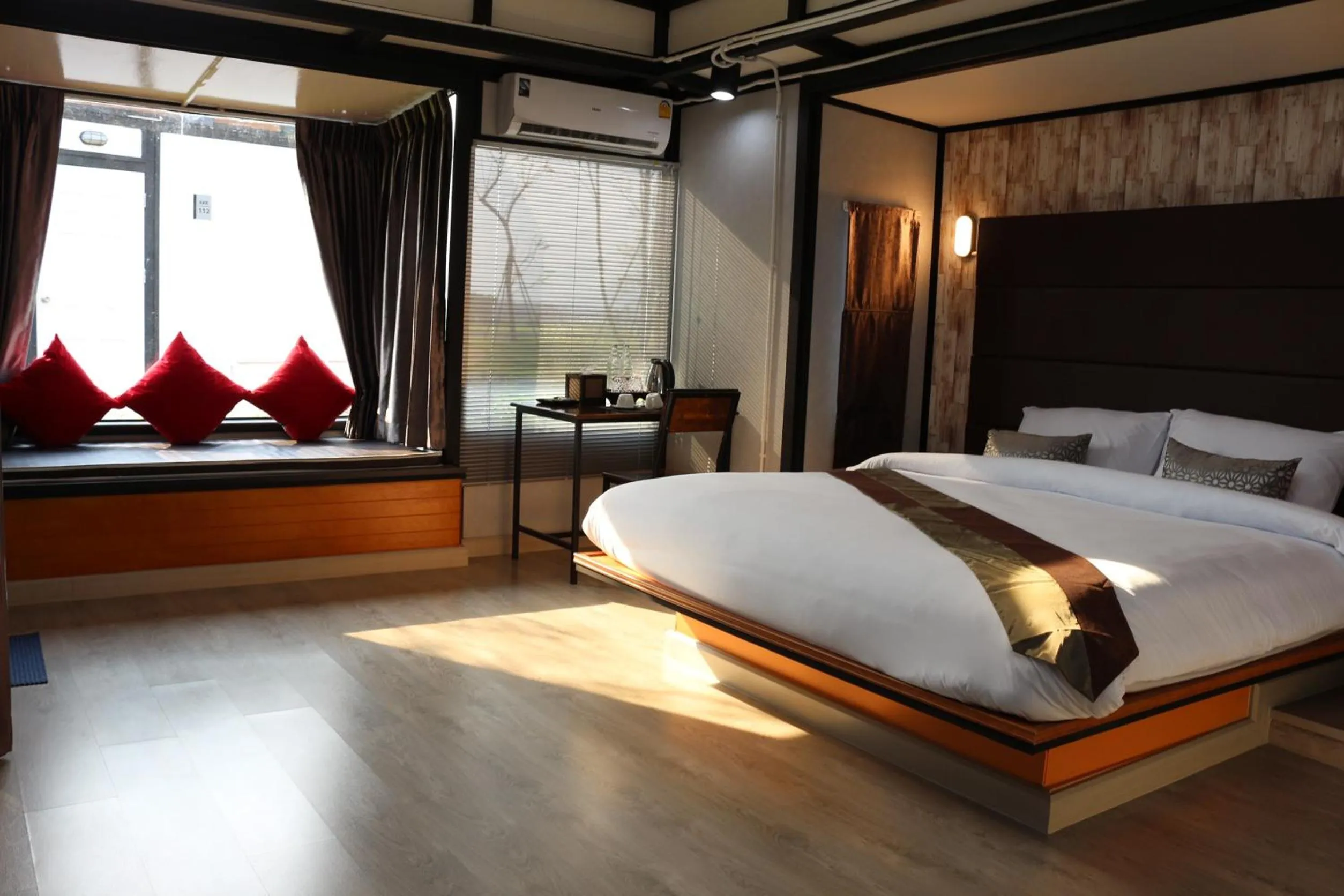 Photo of the whole room, Bed in AKKARA RESORT&VILLA