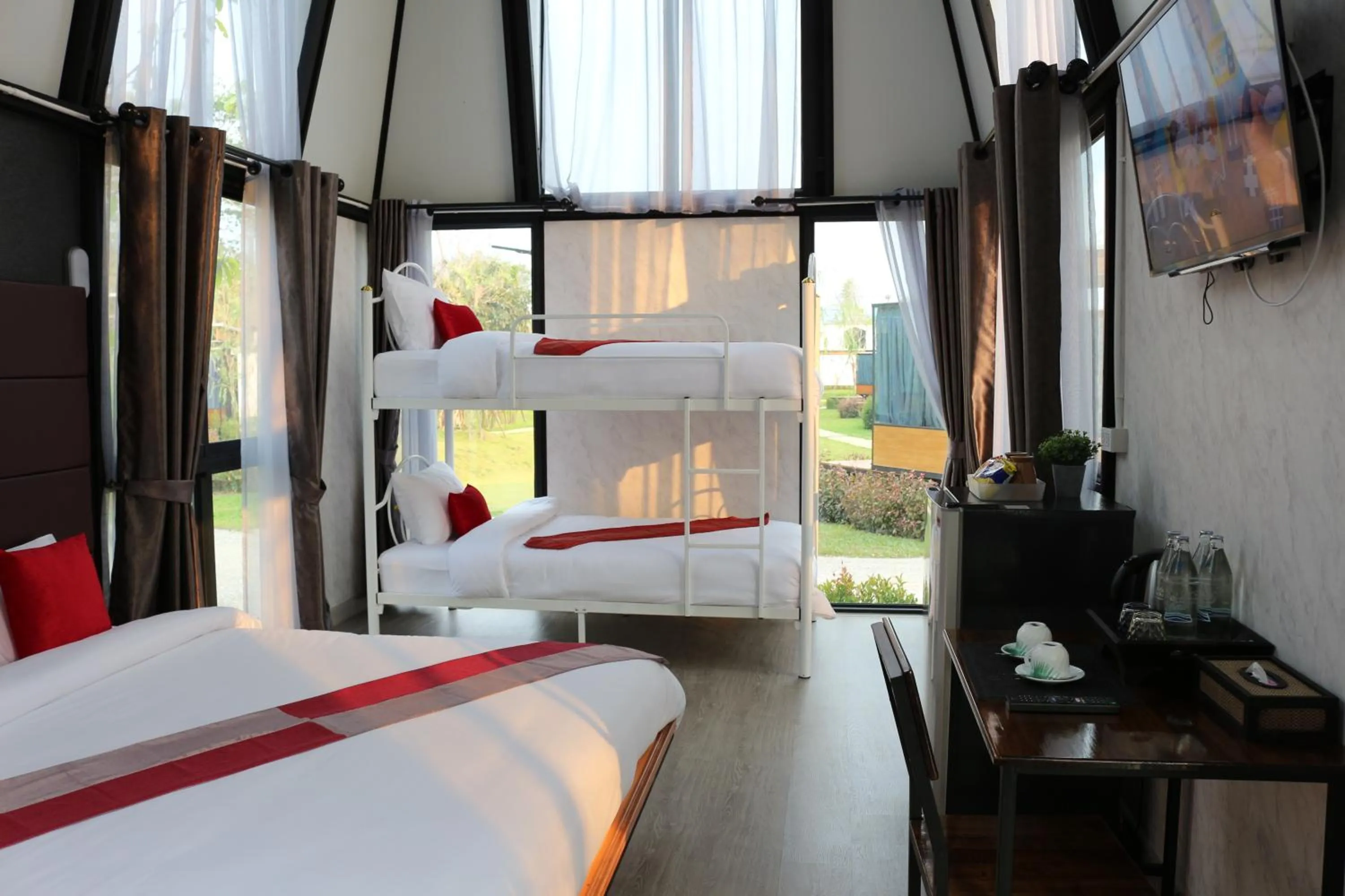 Photo of the whole room, Bed in AKKARA RESORT&VILLA