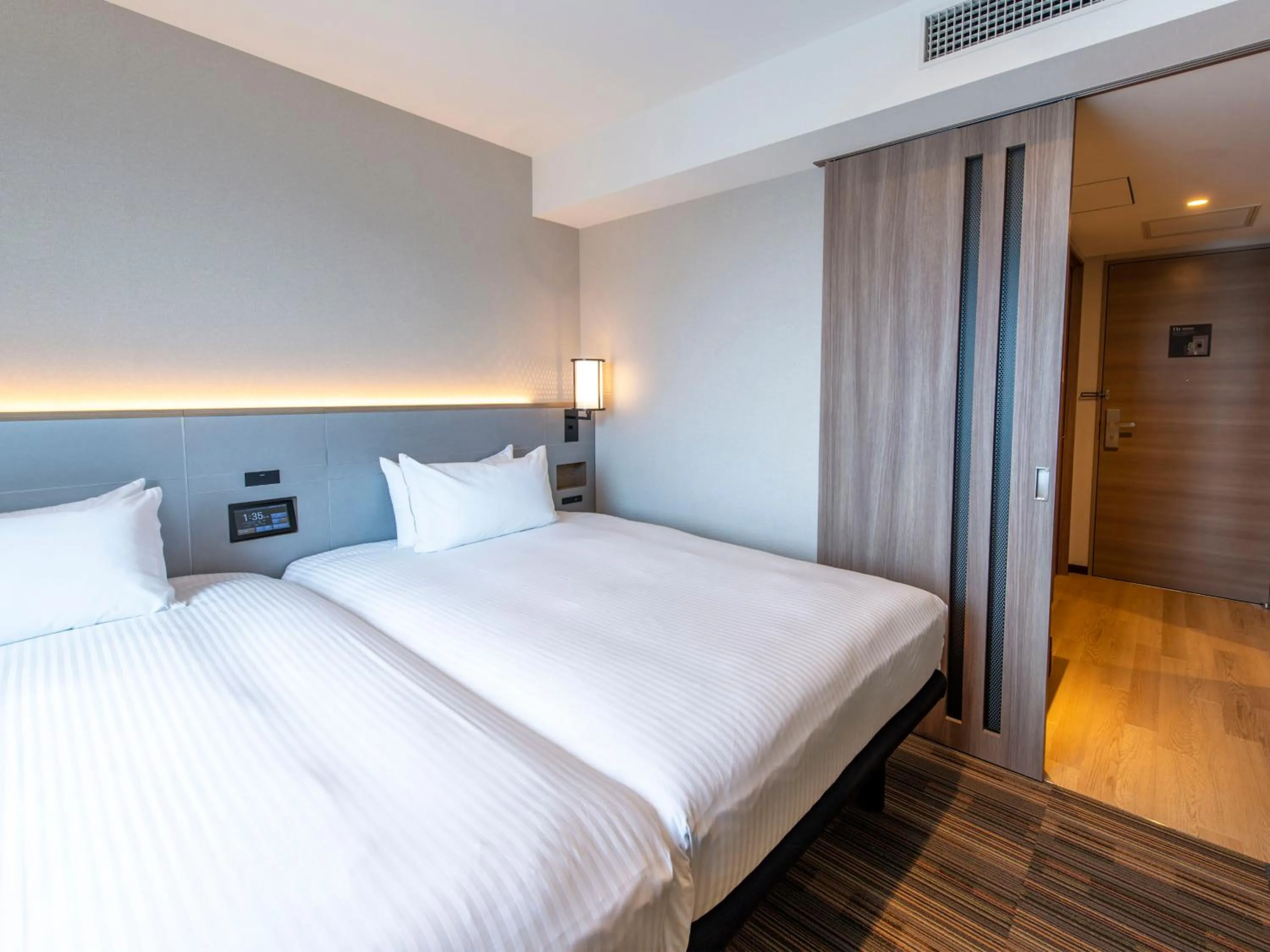 Bed in Asakusa Tobu Hotel