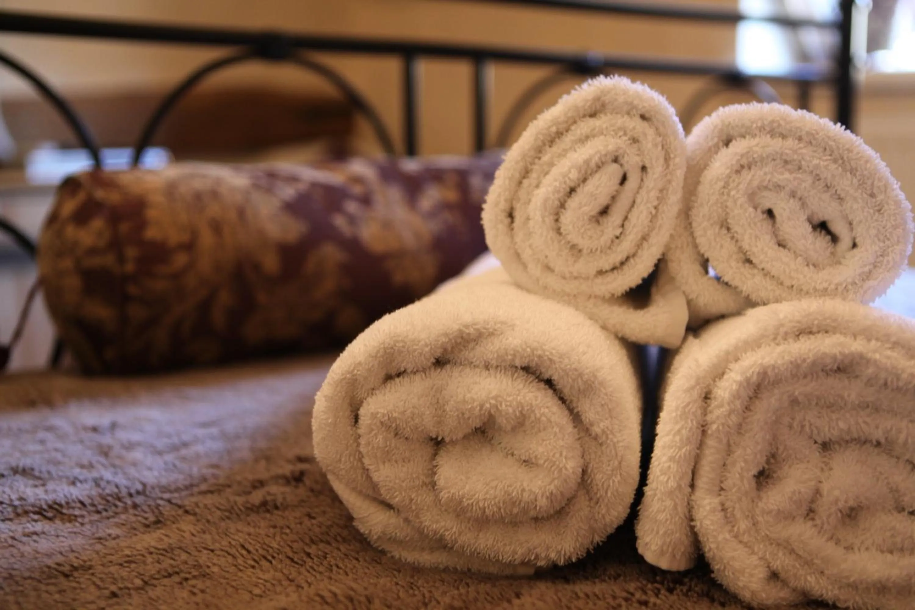 Bed in Eight Bells Inn