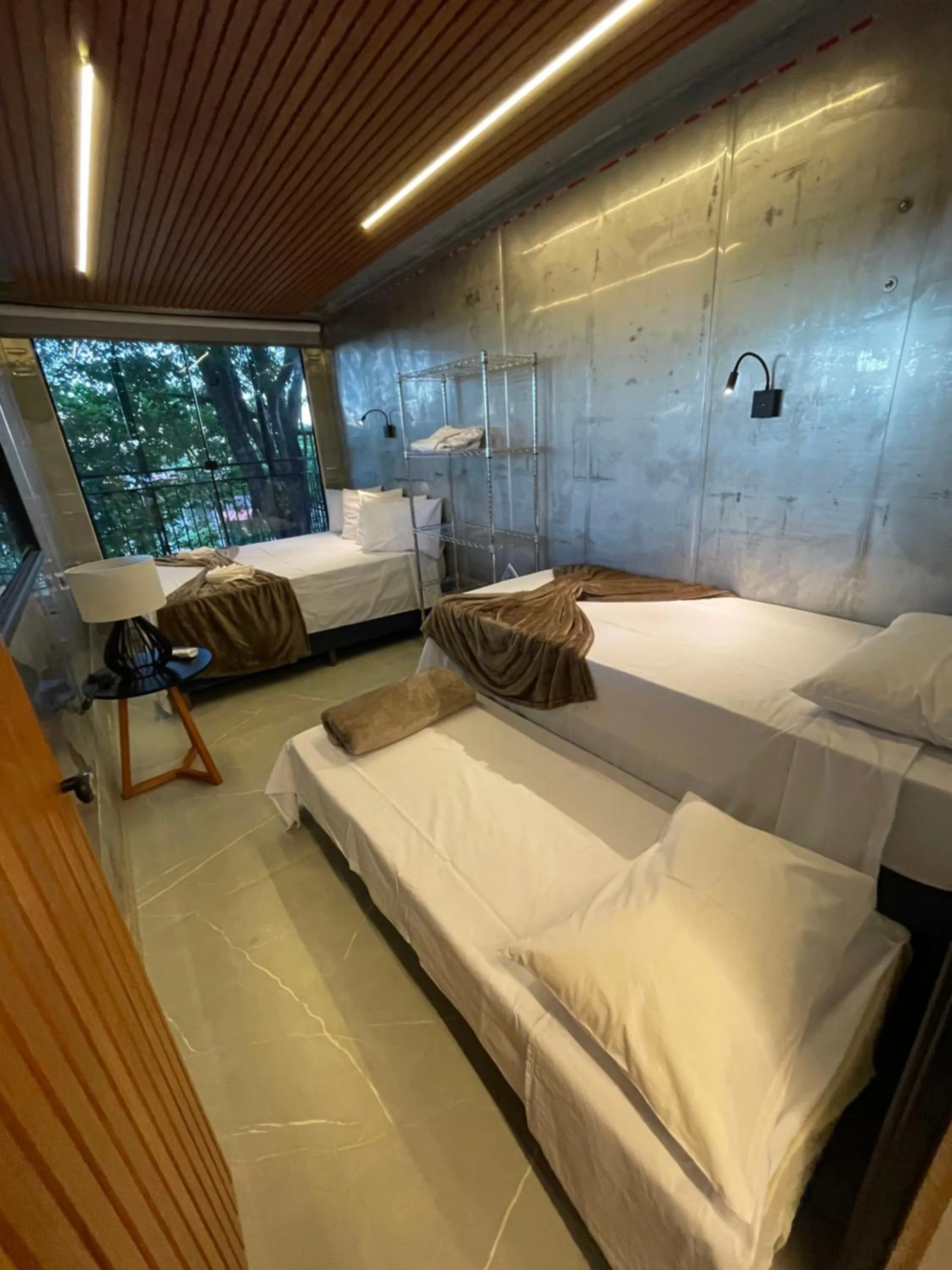 Bed in Ypê Flats e Containers