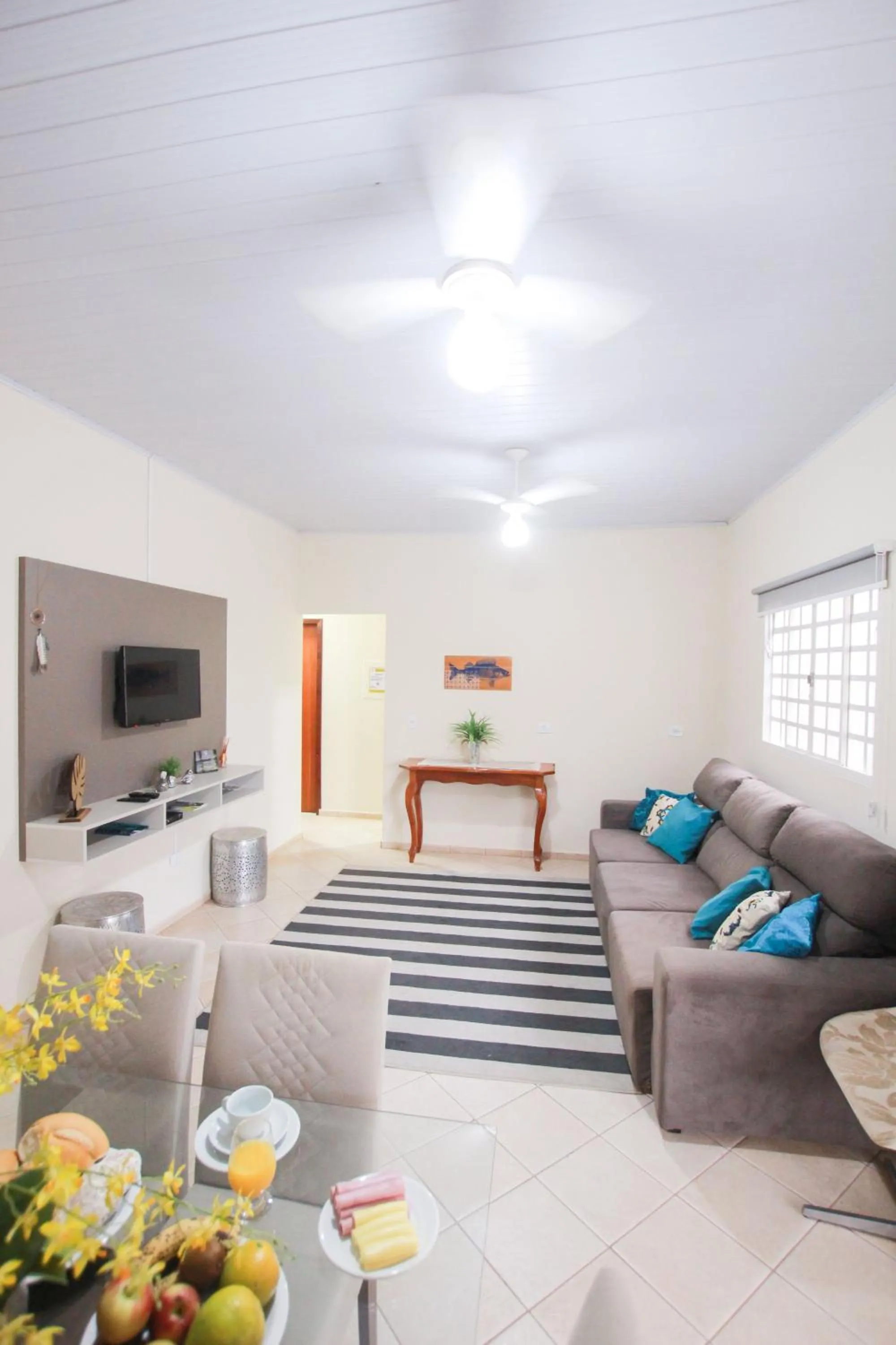 Living room in Ypê Flats e Containers