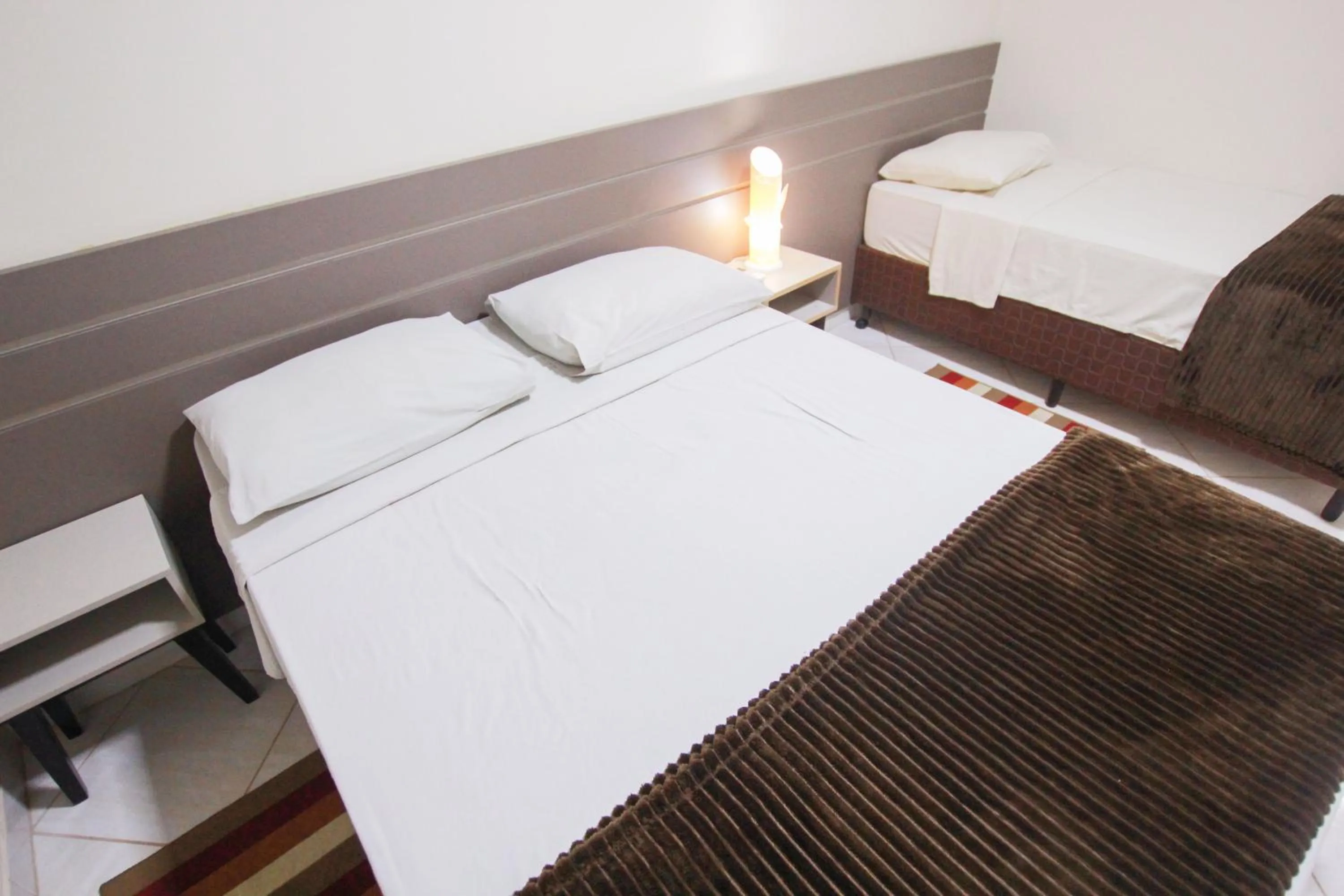 Bed in Ypê Flats e Containers