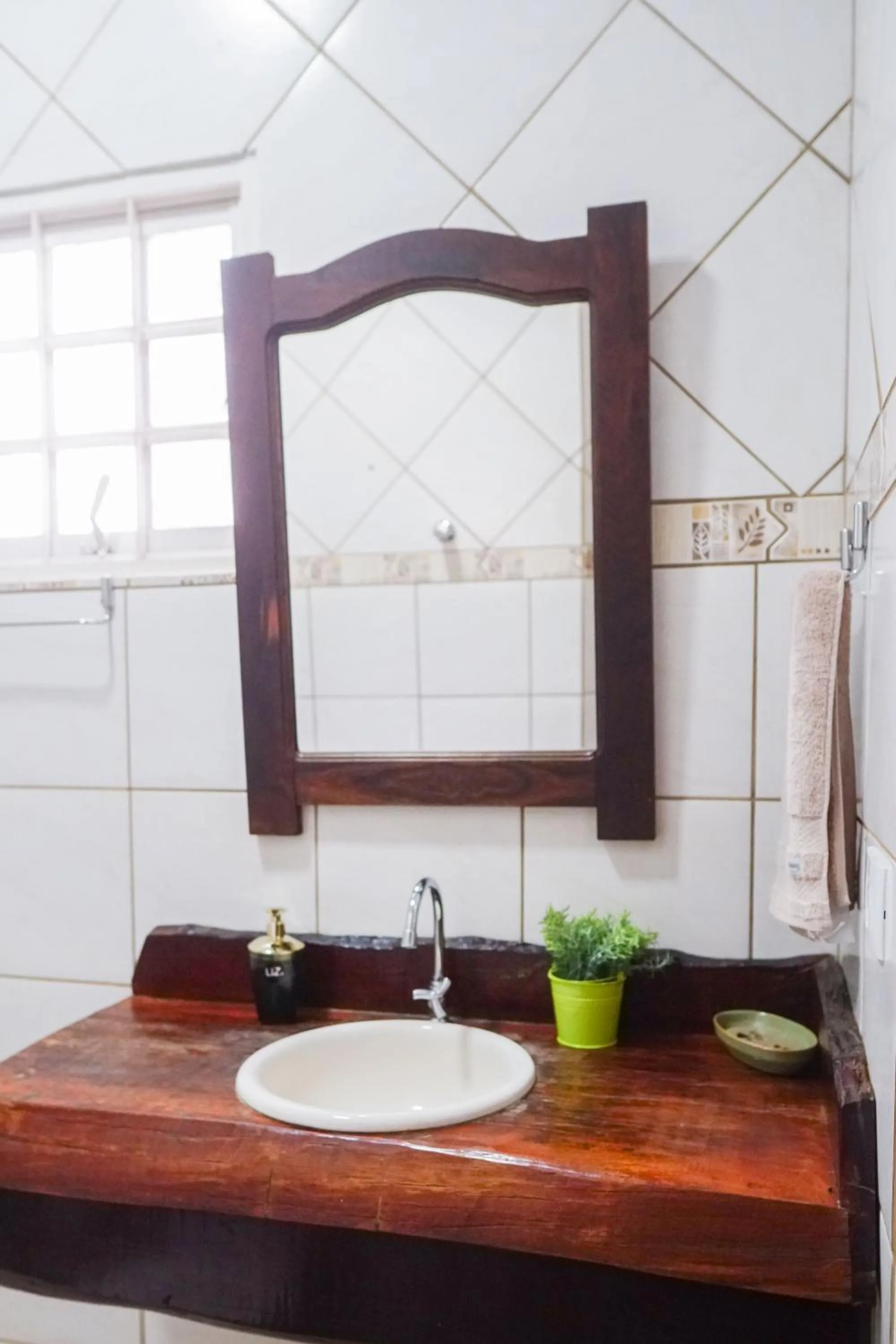 Bathroom in Ypê Flats e Containers
