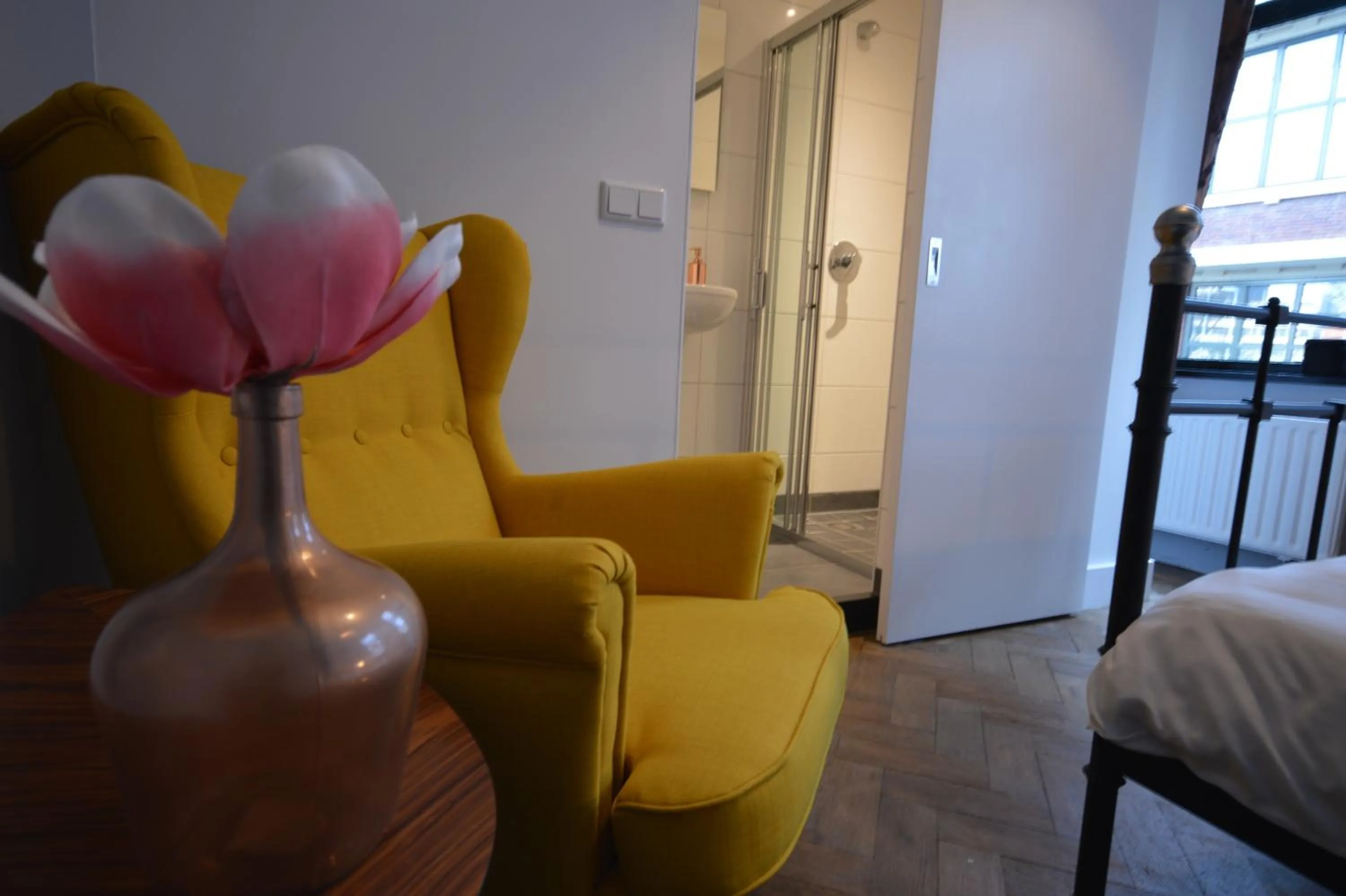 Seating area, Bed in Hostel ROOM Rotterdam