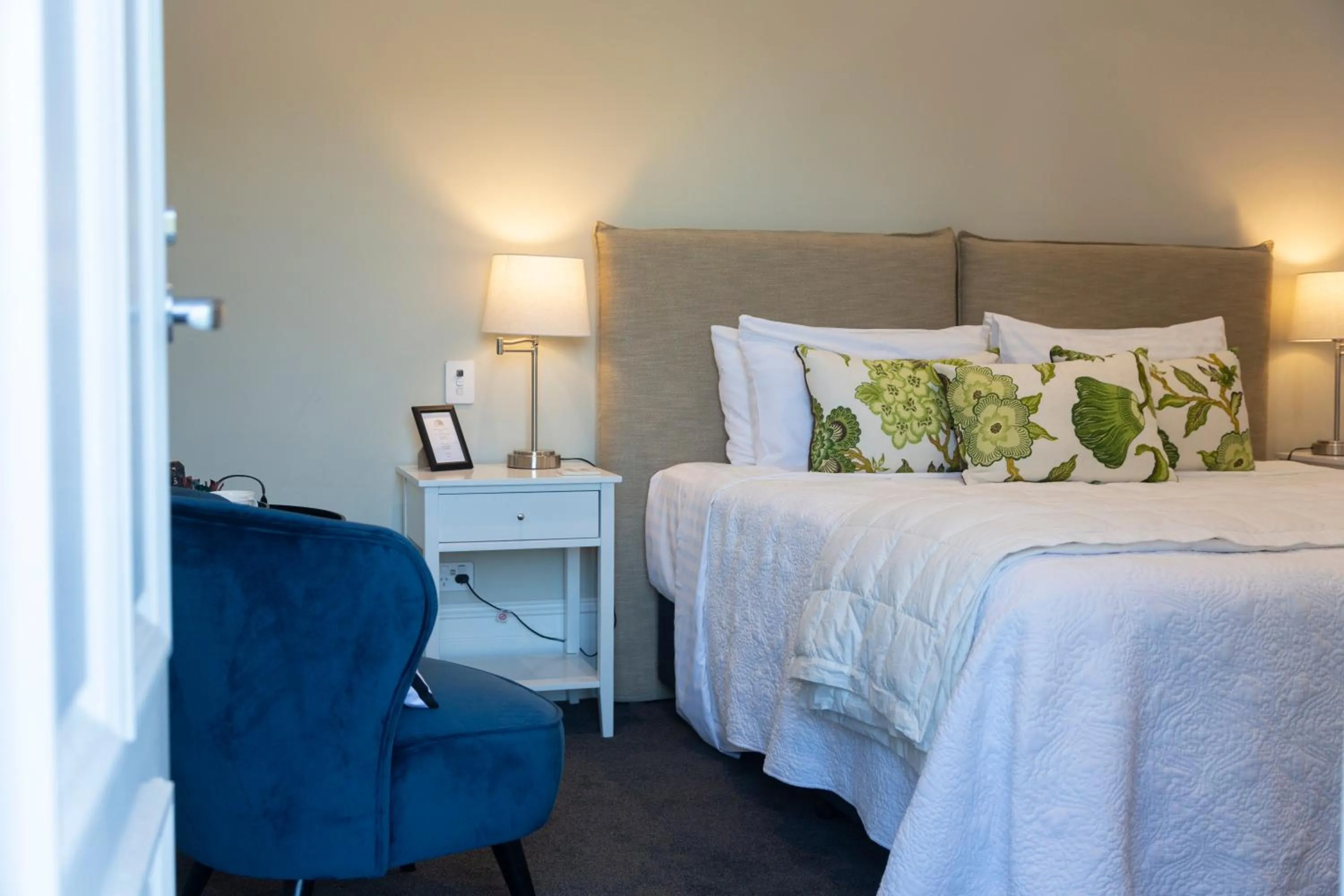 Bedroom, Bed in The Lord Clyde