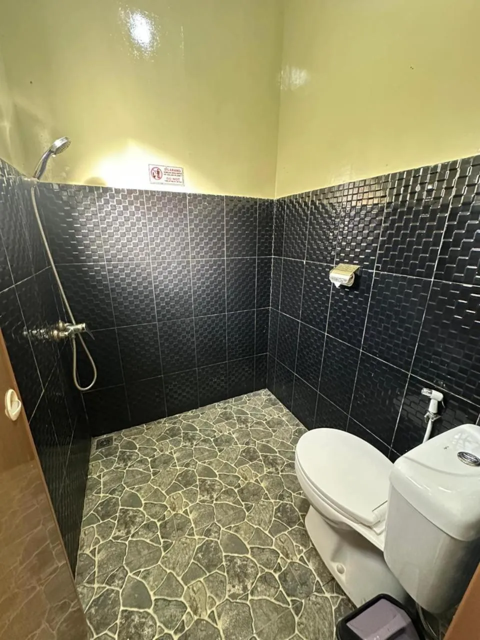 Toilet in Istana Bromo Resort