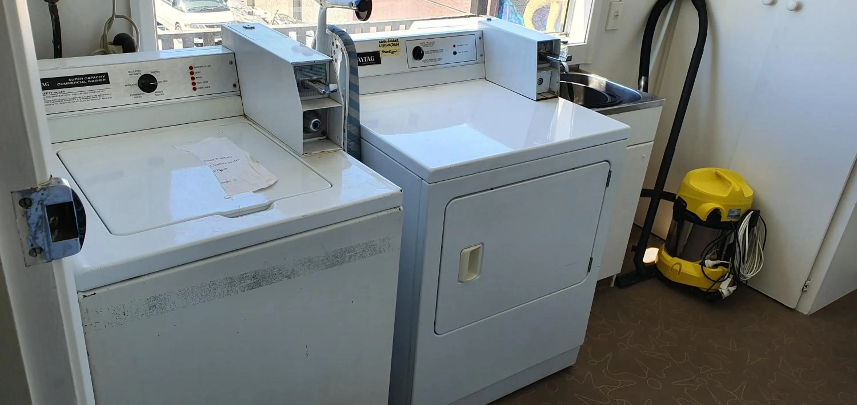 Hotel Motueka Backpackers, Loud Live Music Friday Saturday Nights