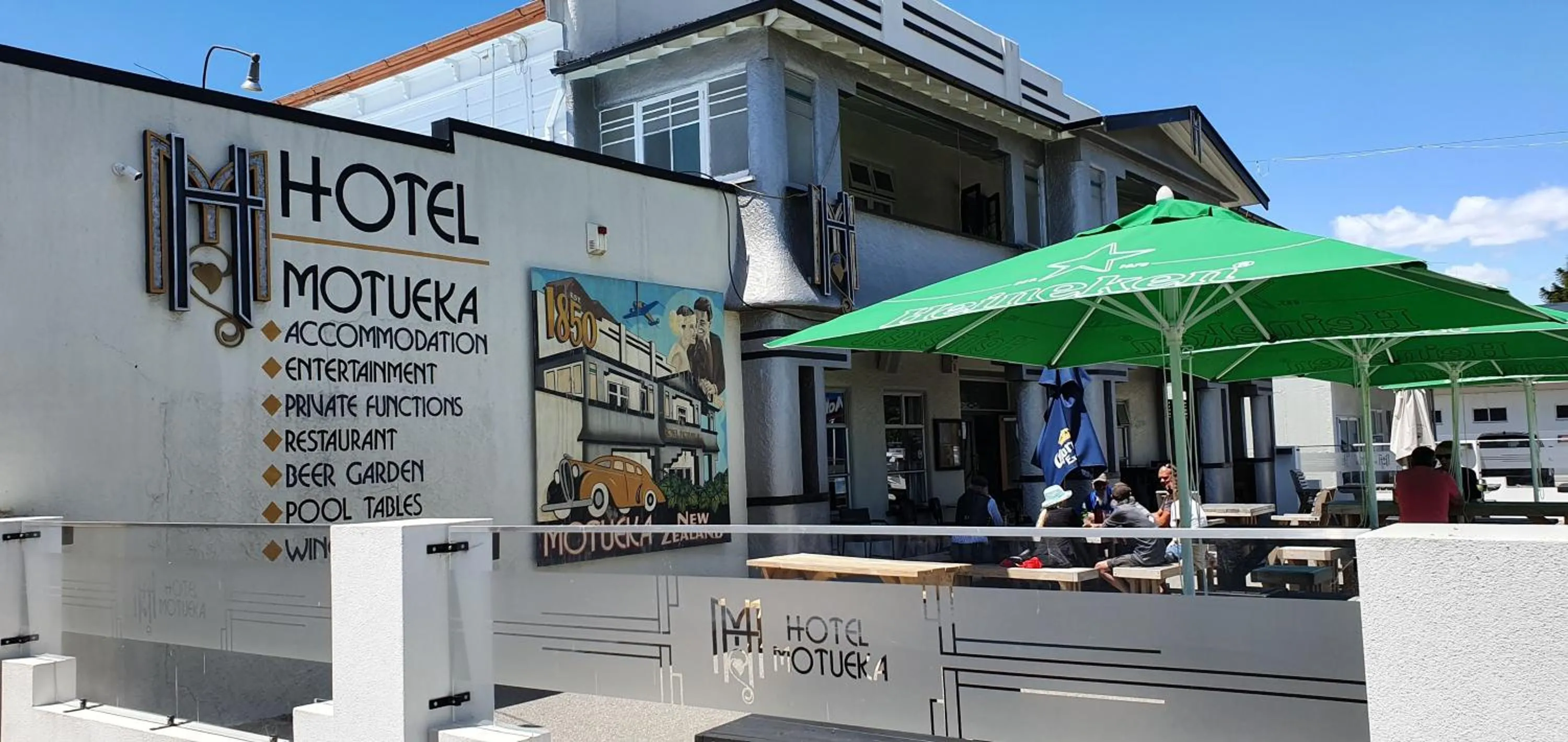 Hotel Motueka Backpackers, Loud Live Music Friday Saturday Nights
