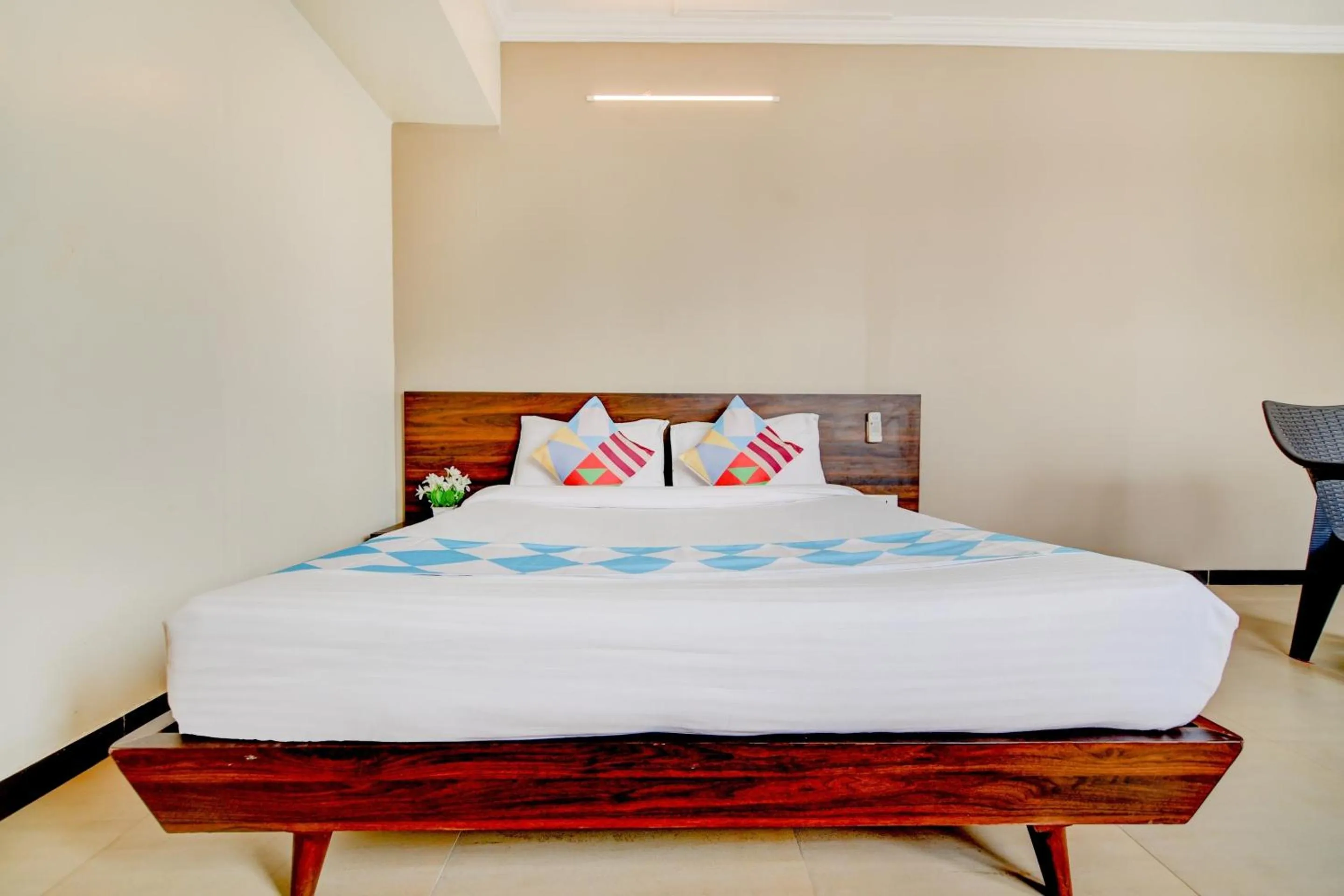 Bedroom in Hotel O Peaceful Stay Keshav Nagar.