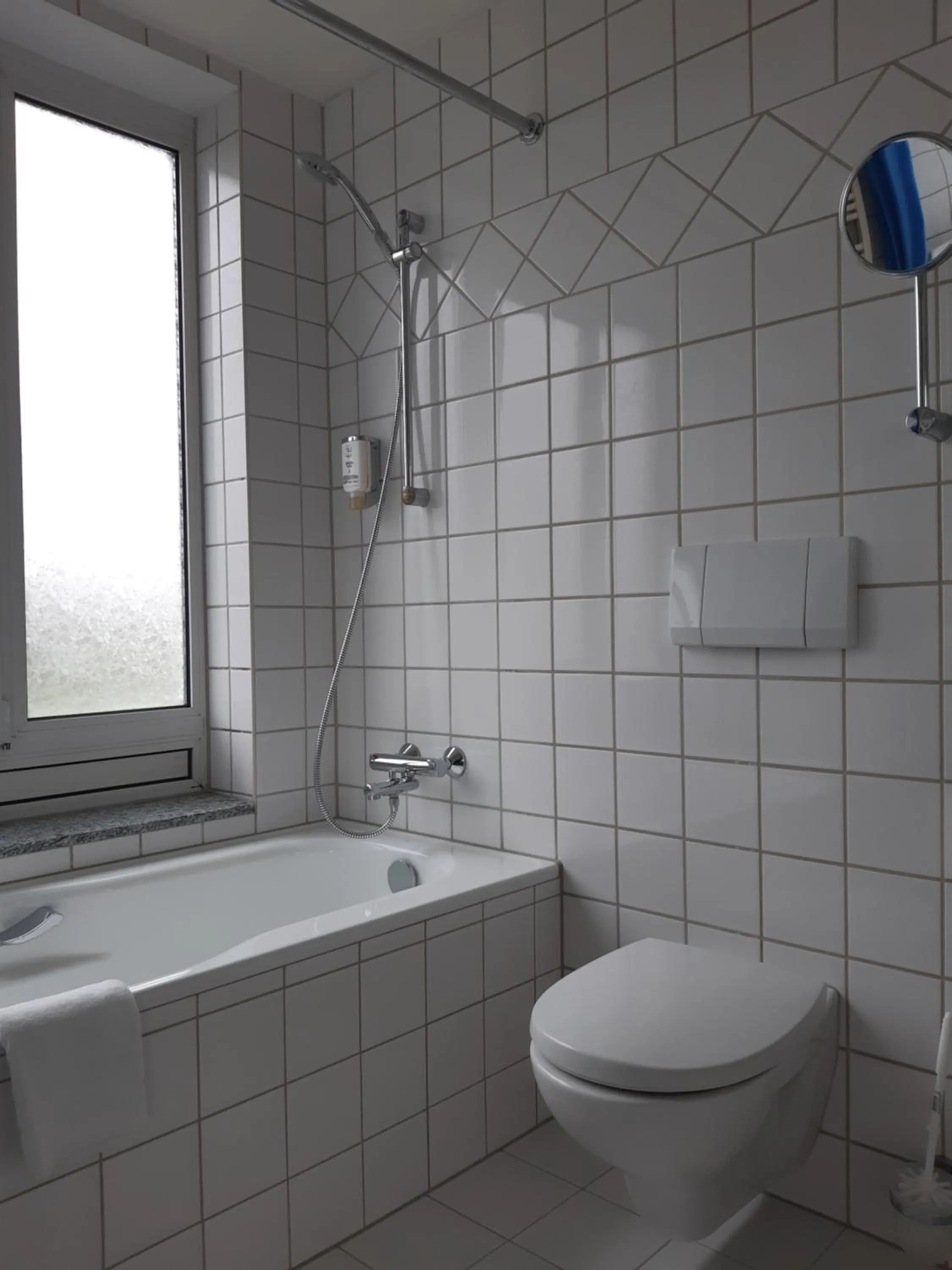 Shower in Good Morning + Leipzig