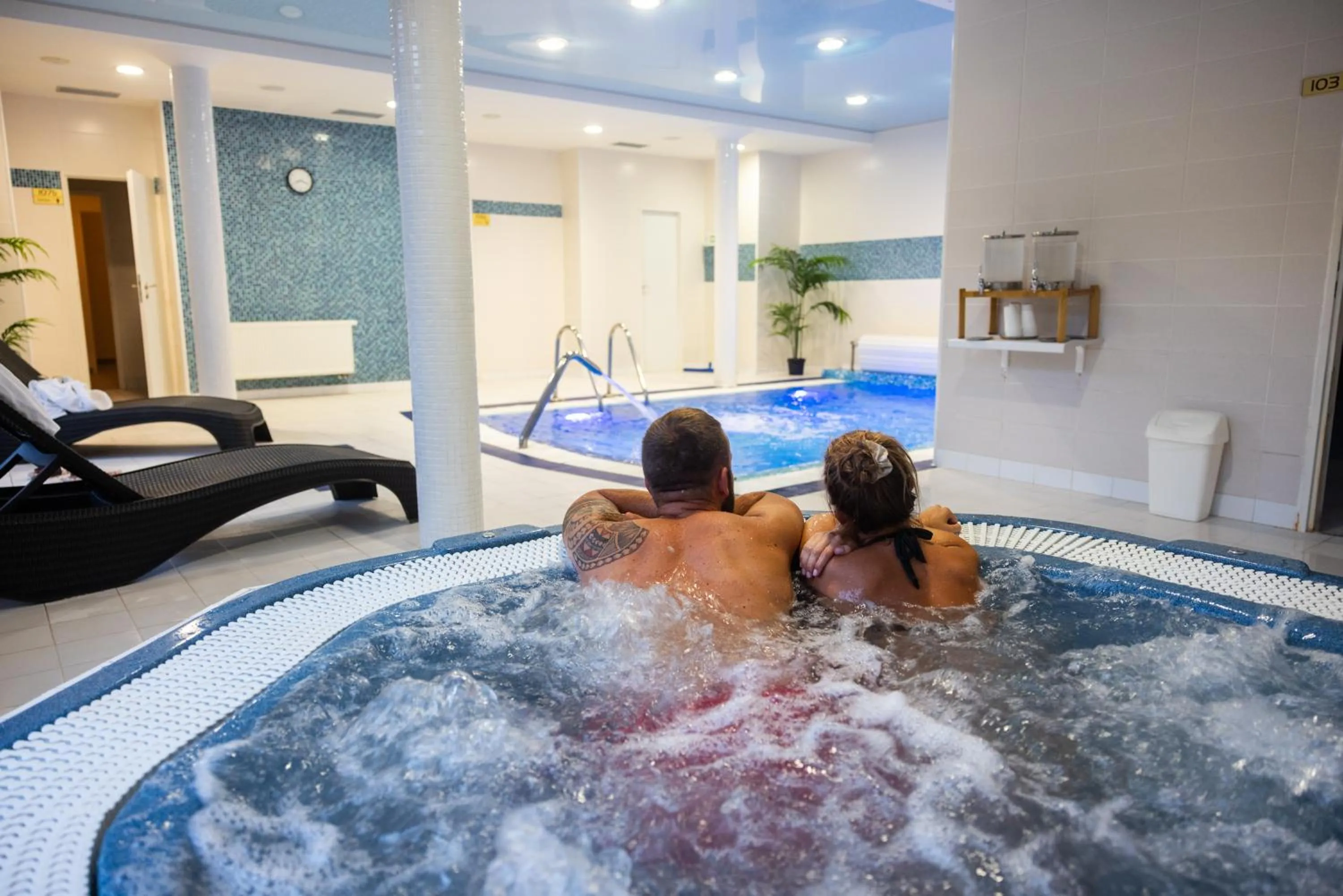 Hot Tub in Pytloun Wellness Hotel Hasištejn