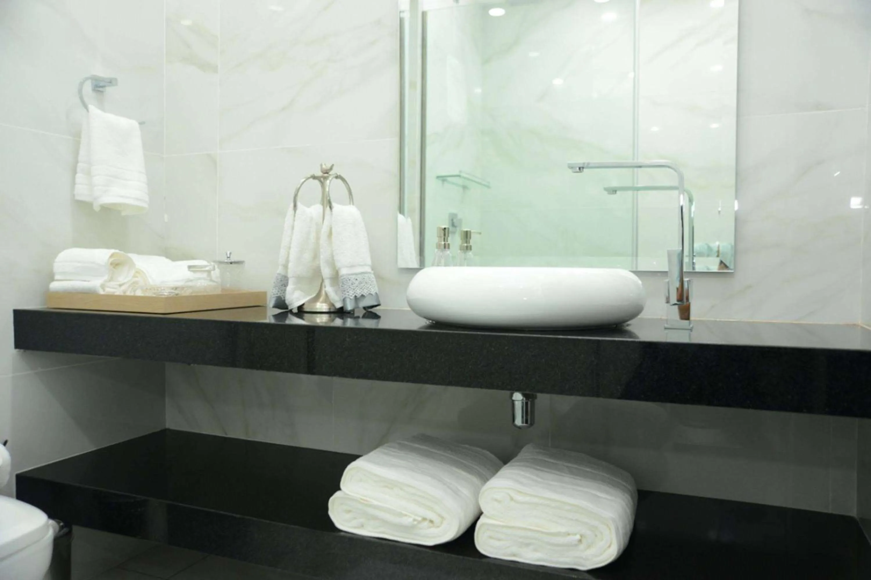 TV and multimedia in TRYP by Wyndham Santa Cruz