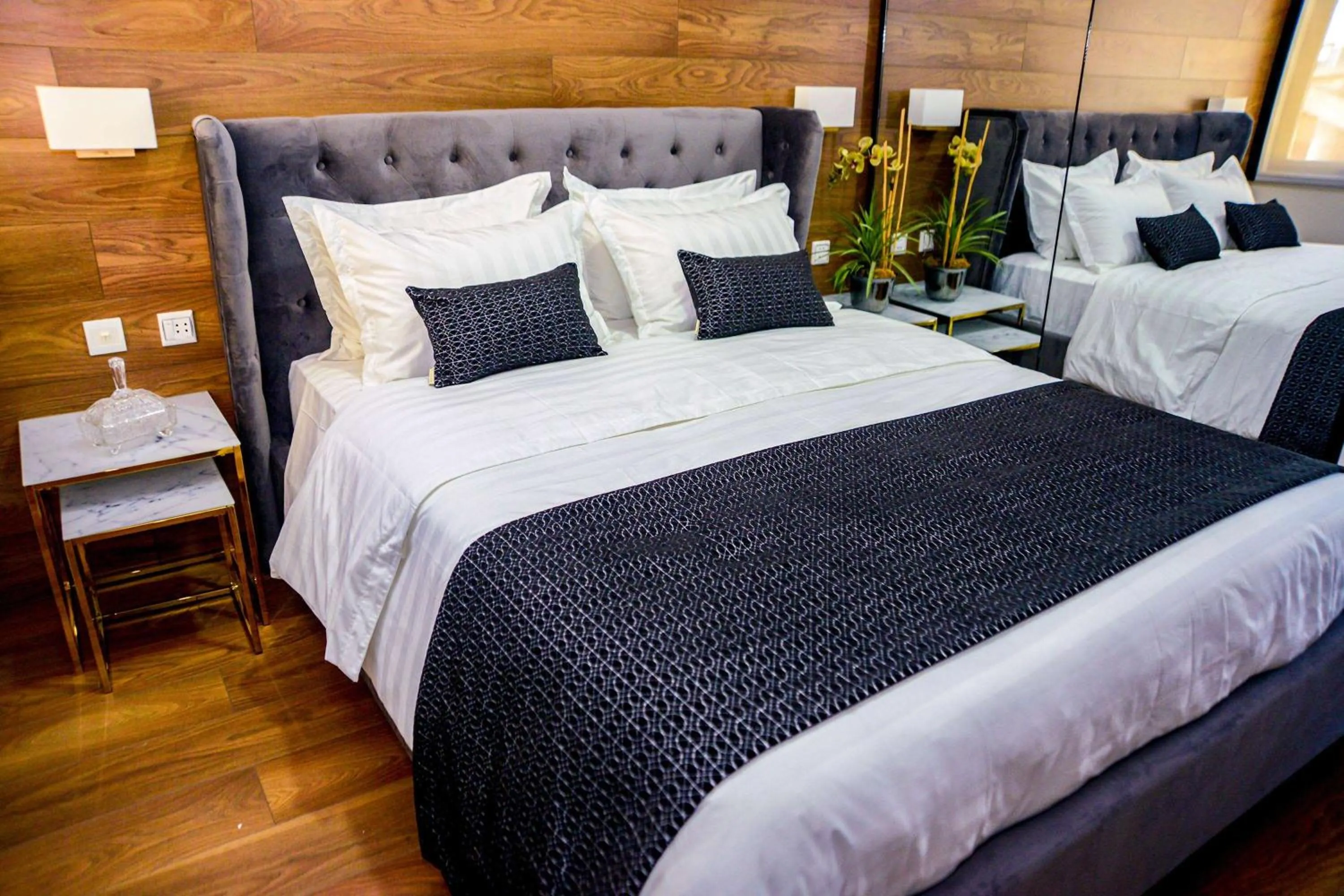 Photo of the whole room, Bed in TRYP by Wyndham Santa Cruz