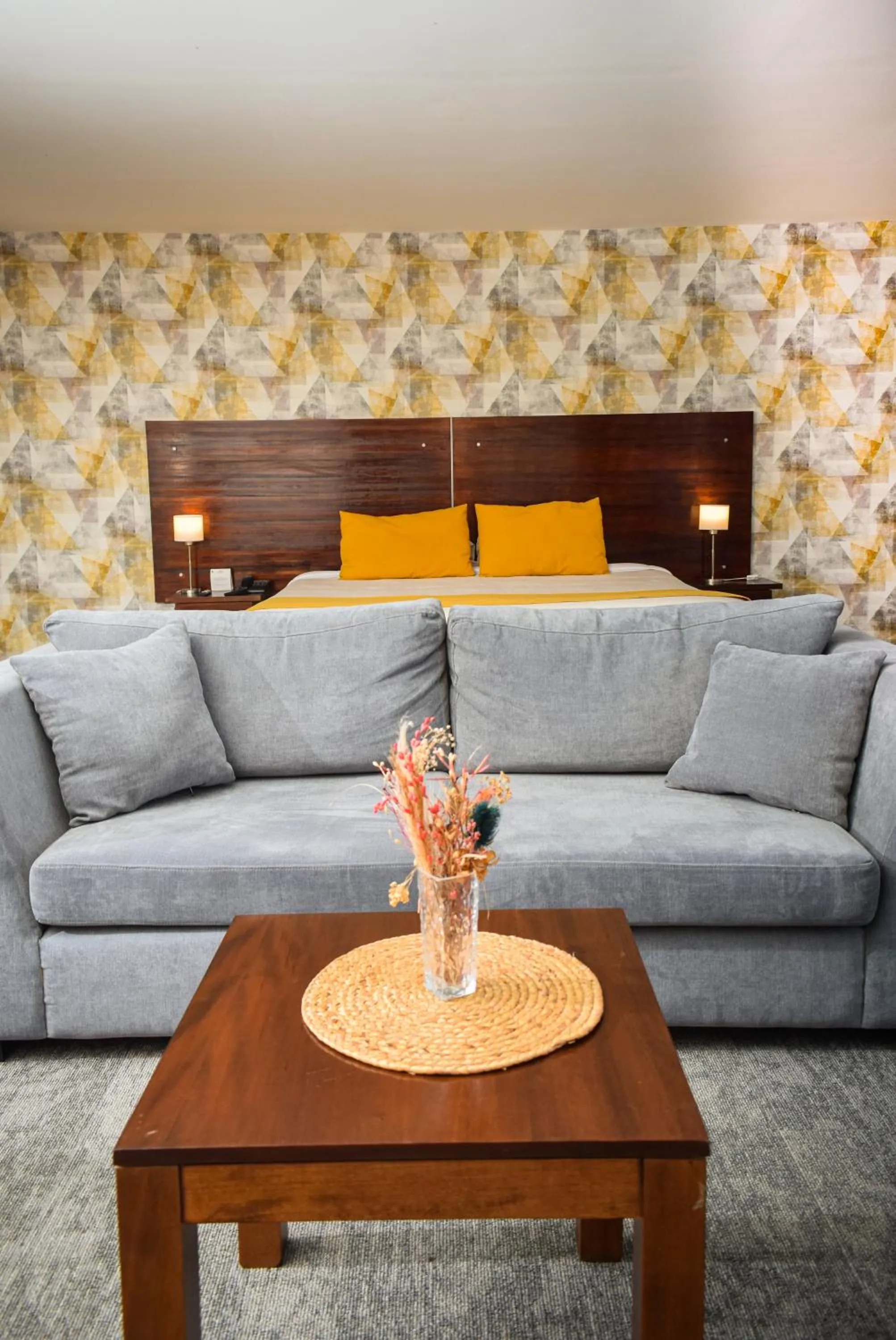 Bed in Howard Johnson Plaza & Convention Center Spa La Plata