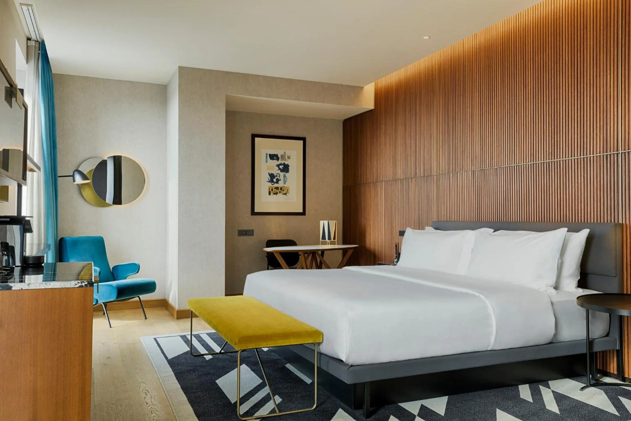 Bed in Le Meridien Batumi