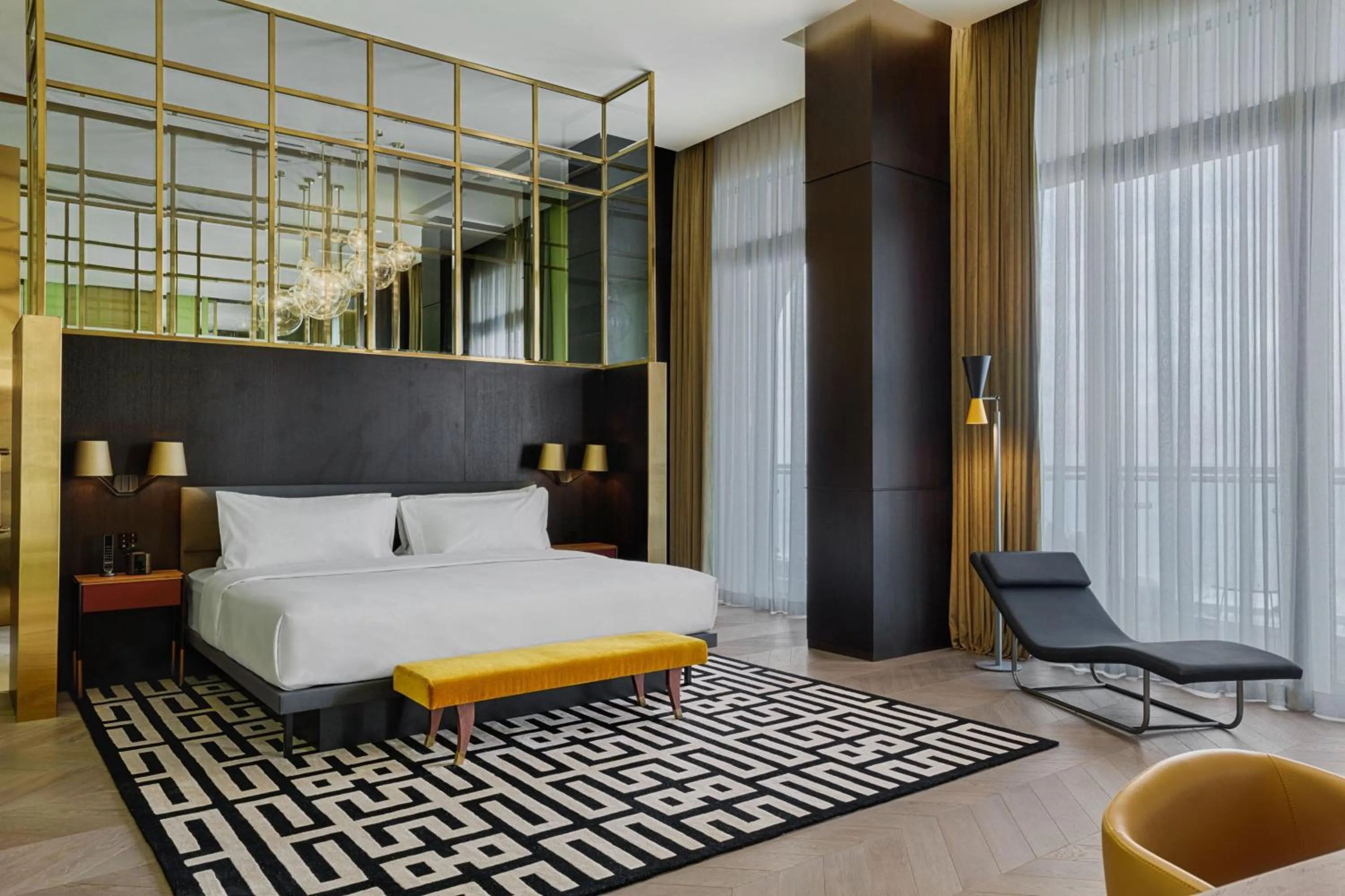 Photo of the whole room, Bed in Le Meridien Batumi