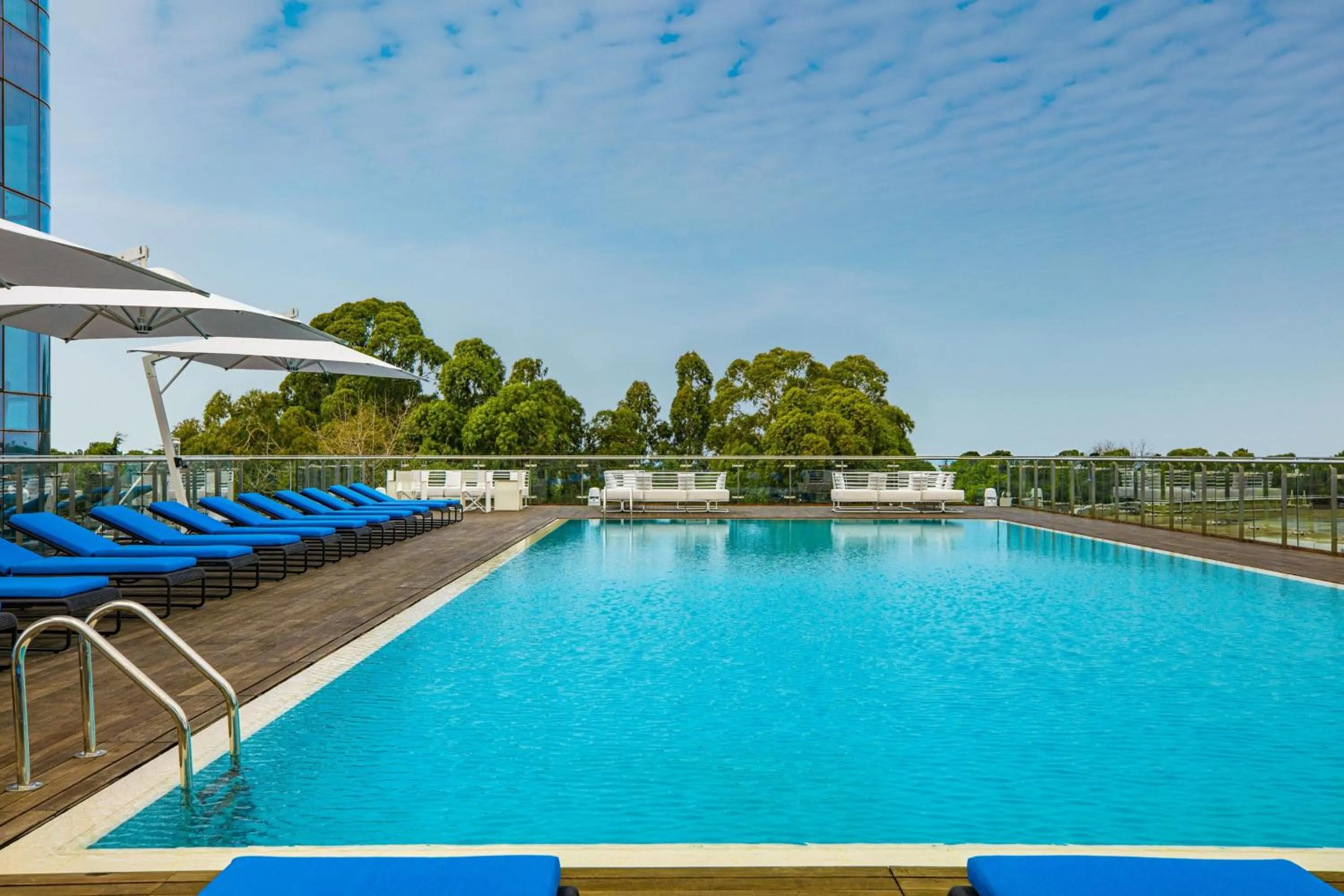 Swimming pool in Le Meridien Batumi