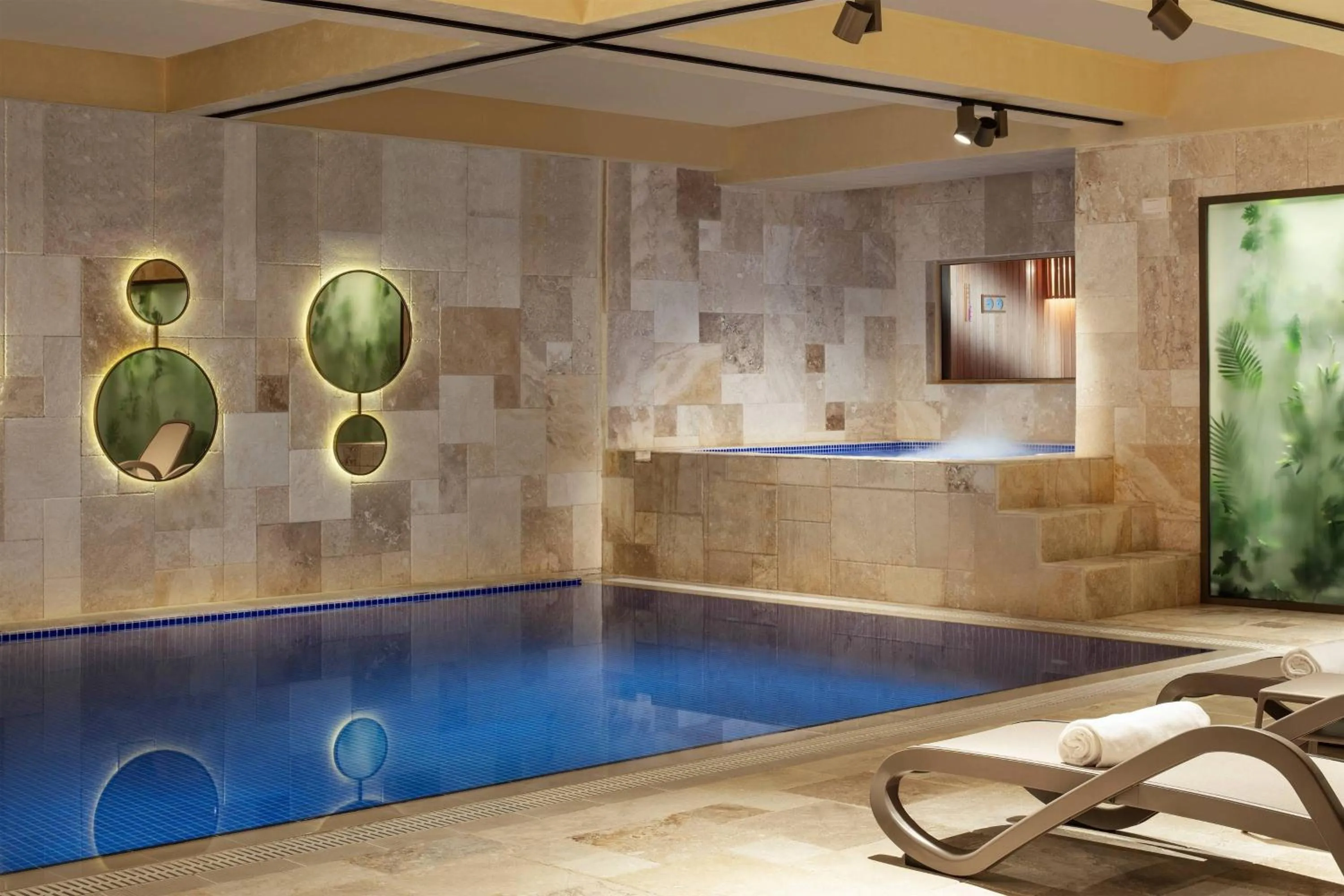 Swimming pool in Delta Hotels by Marriott Istanbul Vadi