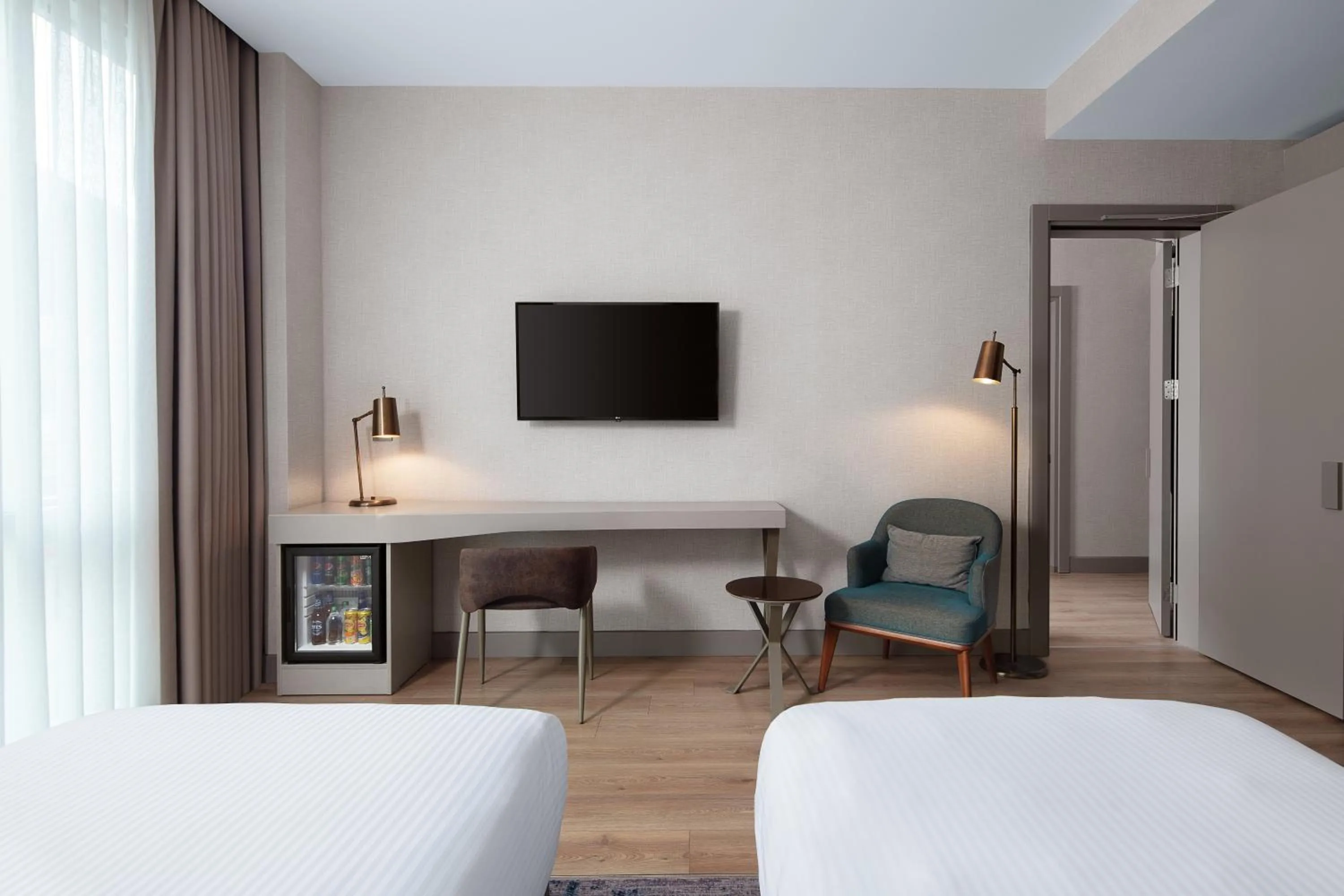 Bedroom, Bed in Delta Hotels by Marriott Istanbul Vadi