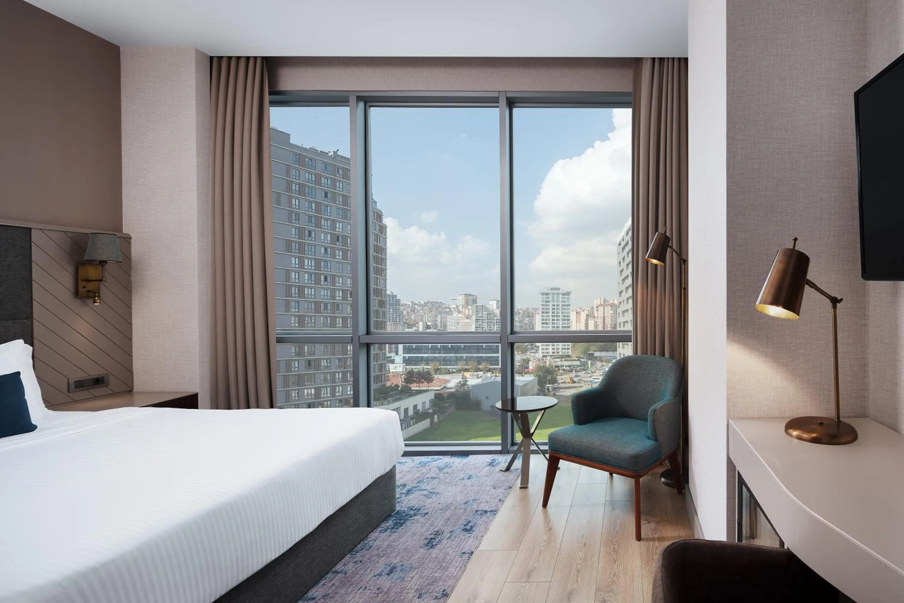 Bed in Delta Hotels by Marriott Istanbul Vadi