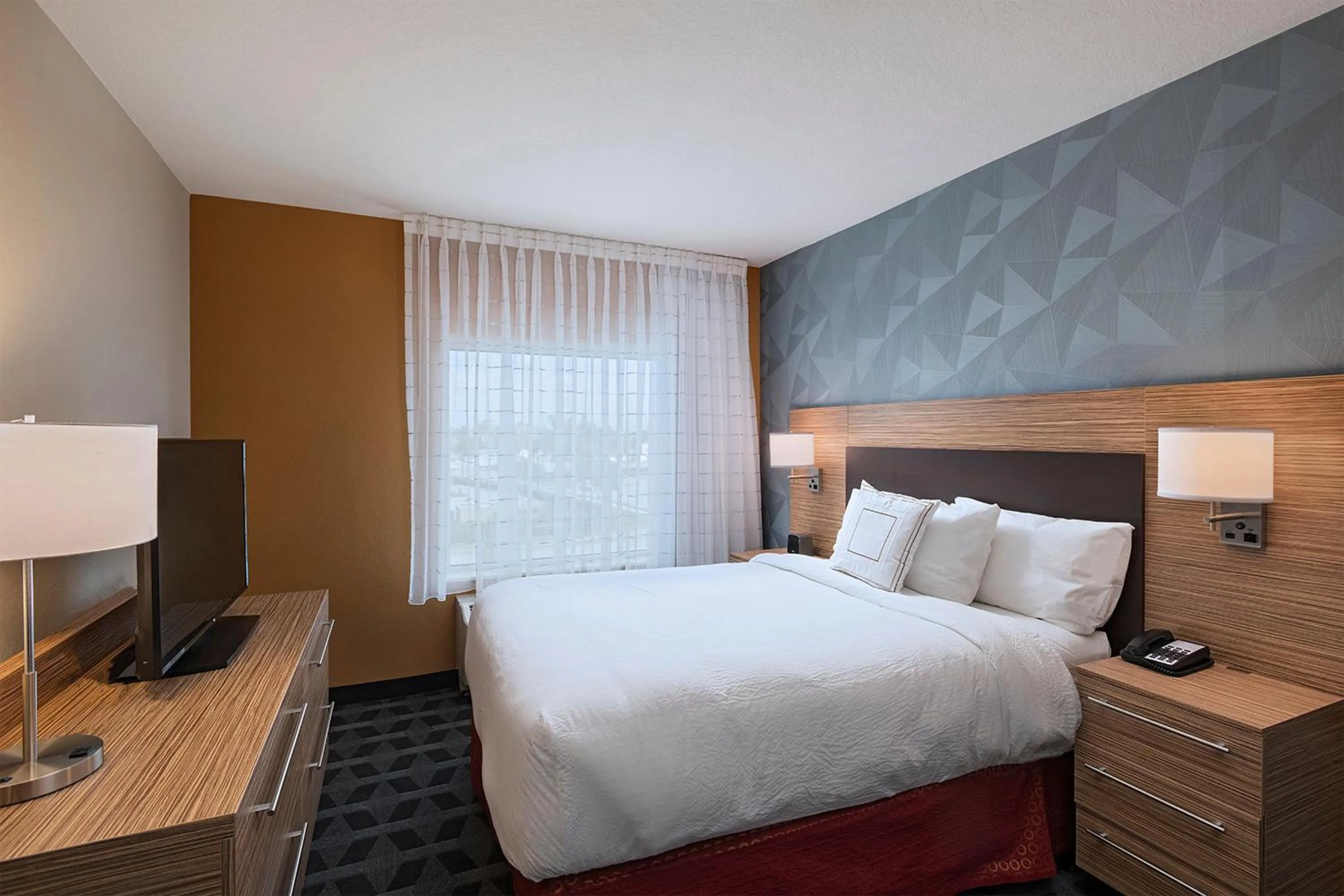 Bedroom, Bed in TownePlace Suites by Marriott Naples