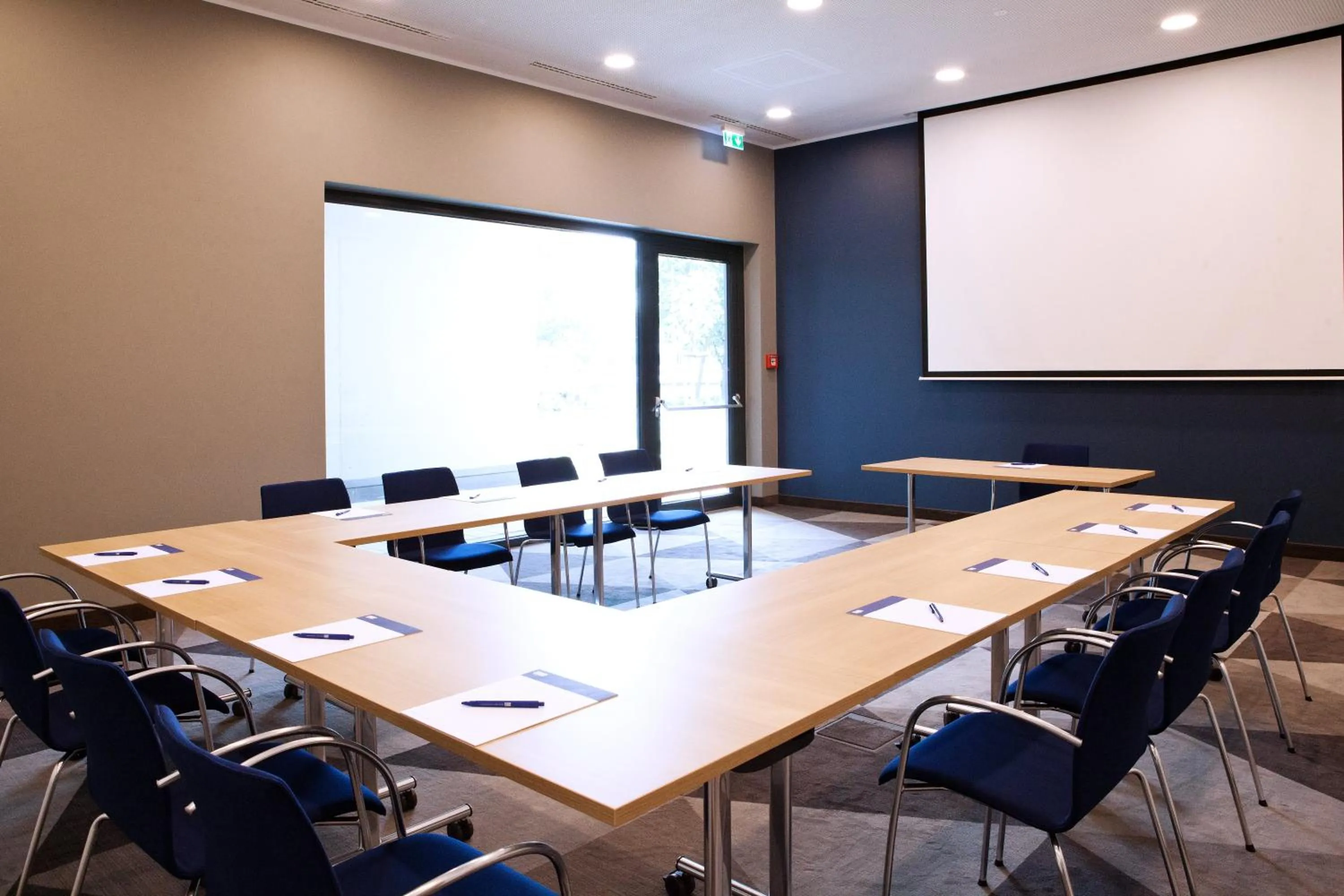 Meeting/conference room in Holiday Inn Express - Darmstadt by IHG