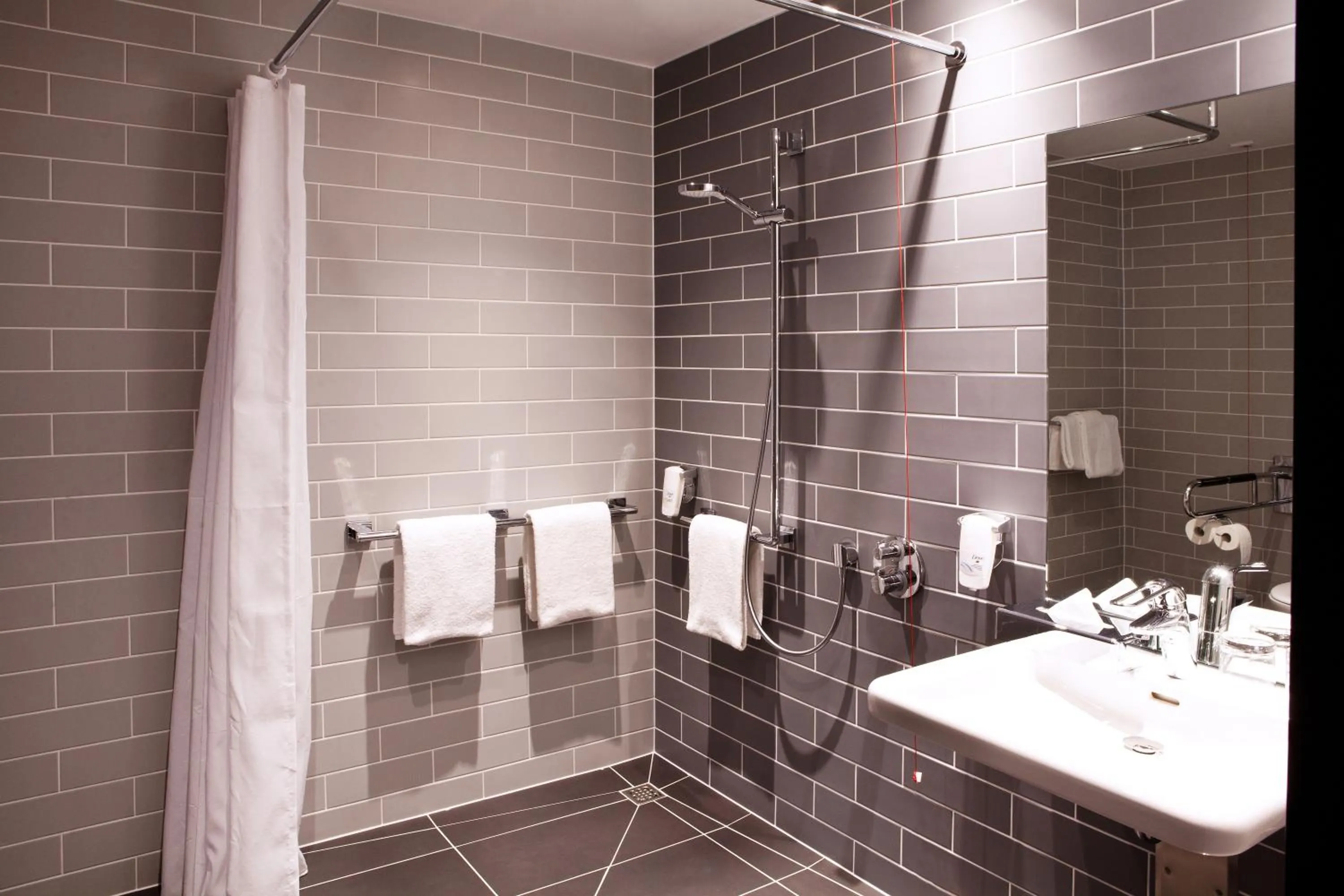 Bathroom in Holiday Inn Express - Darmstadt by IHG