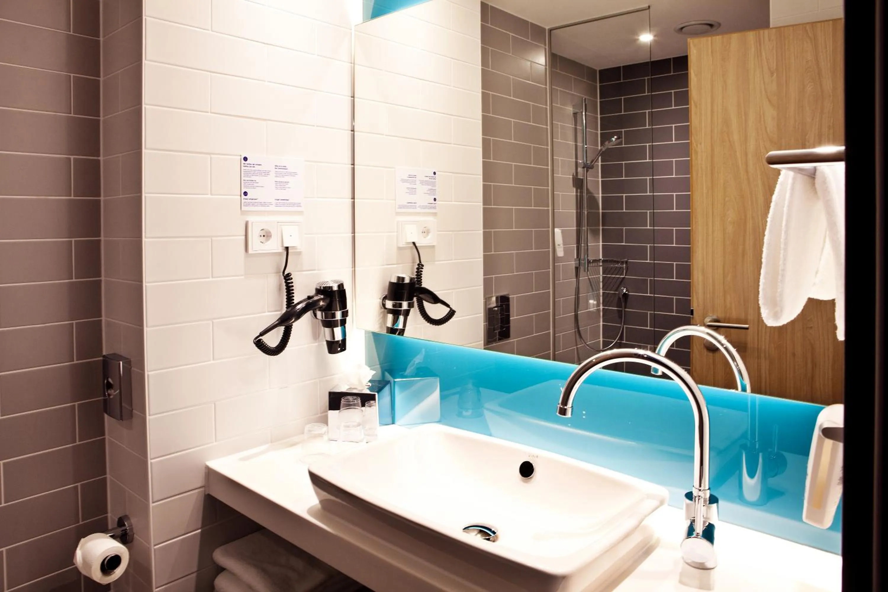 Bathroom in Holiday Inn Express - Darmstadt by IHG