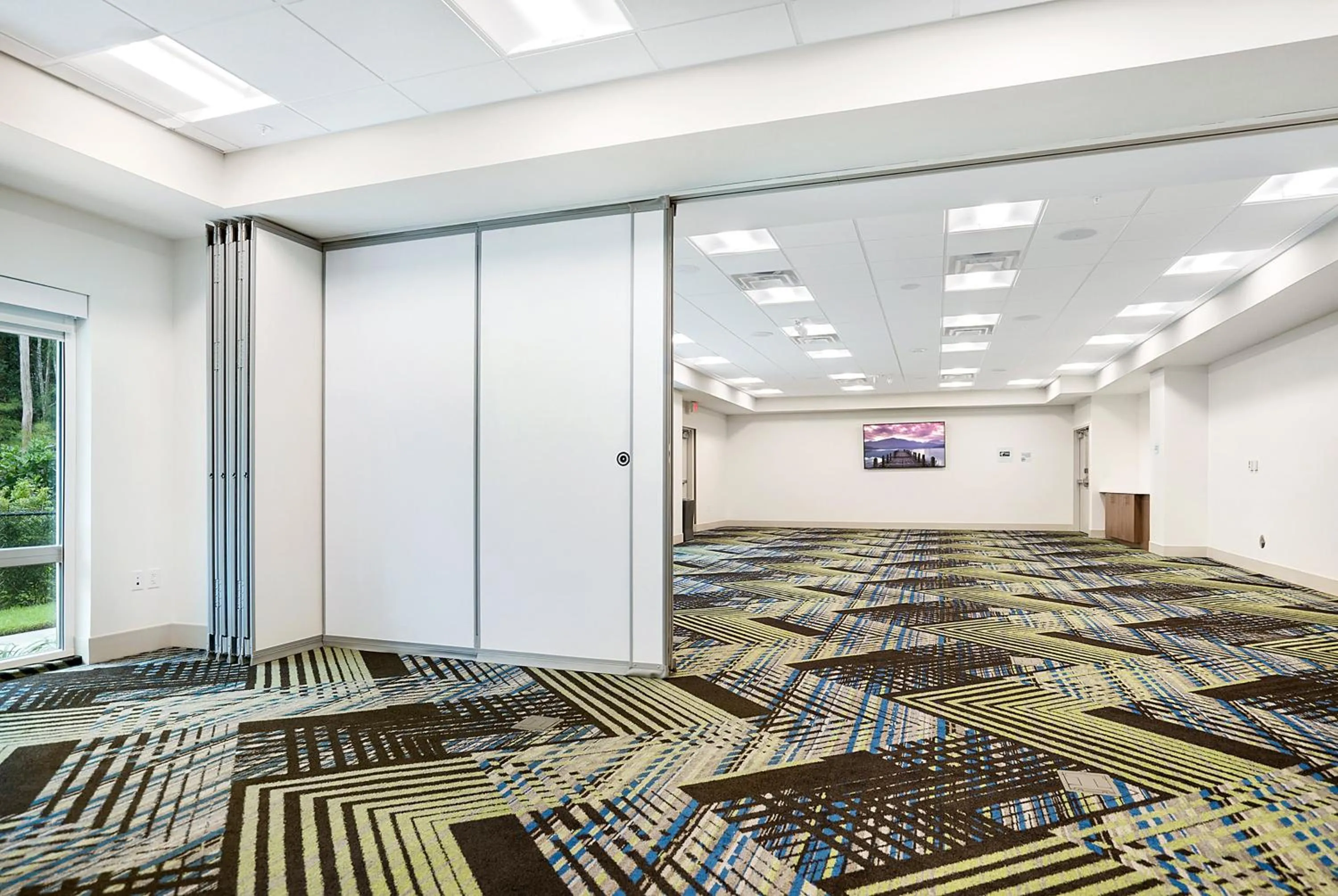 Meeting/conference room in Holiday Inn Express - Jacksonville South Bartram Prk by IHG