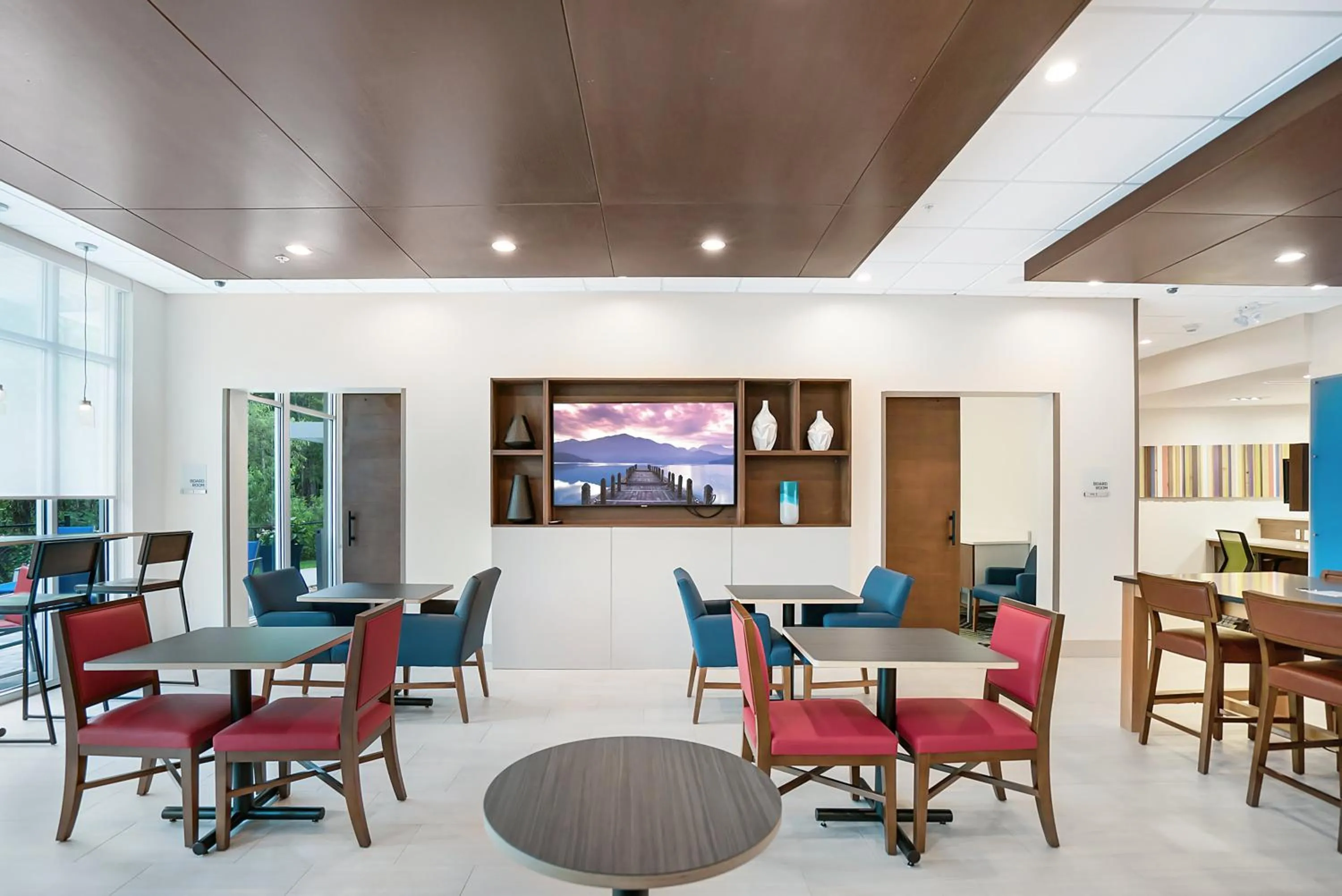 Breakfast in Holiday Inn Express - Jacksonville South Bartram Prk by IHG