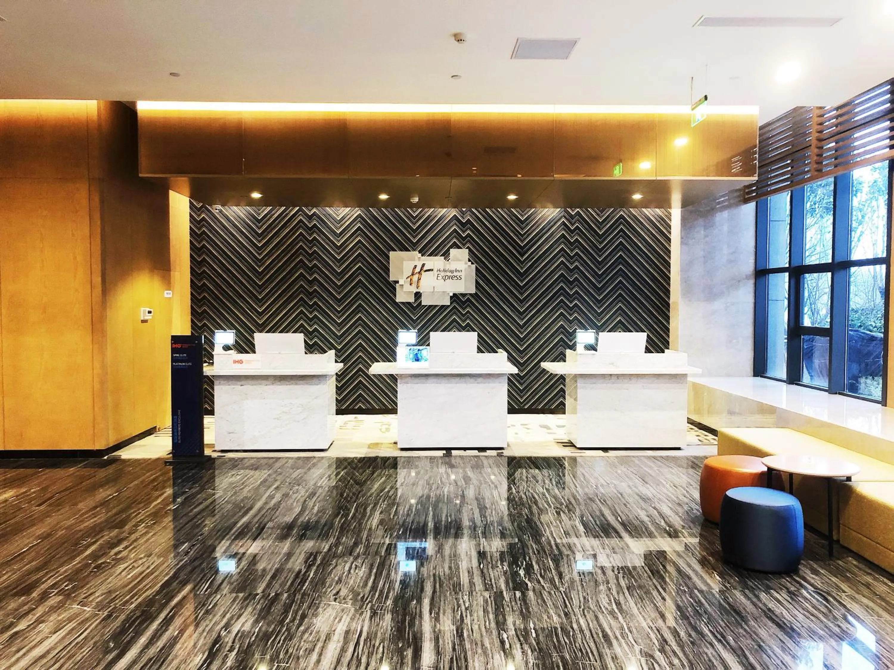 Lobby or reception in Holiday Inn Express Liaocheng Chiping by IHG