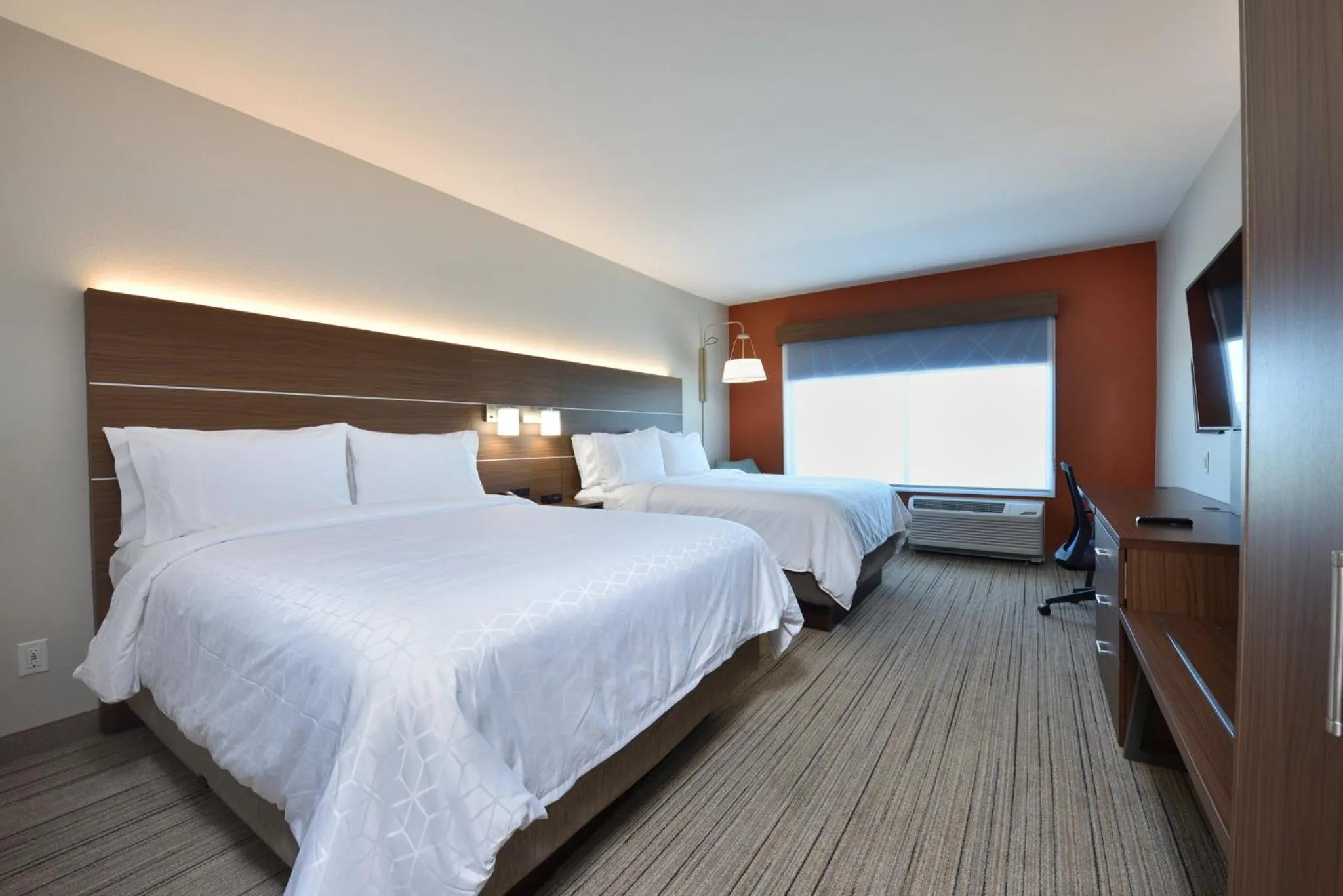 Photo of the whole room, Bed in Holiday Inn Express & Suites Spring - Woodlands Area by IHG