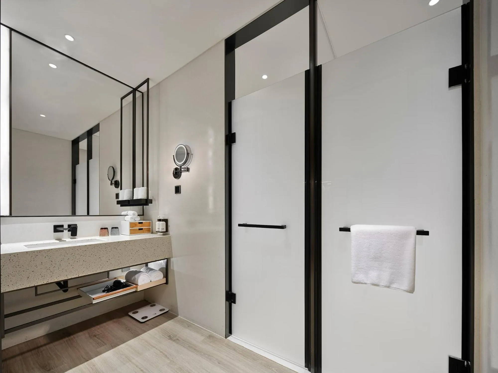 Shower in EVEN Hotel Nanjing Yangtze River by IHG