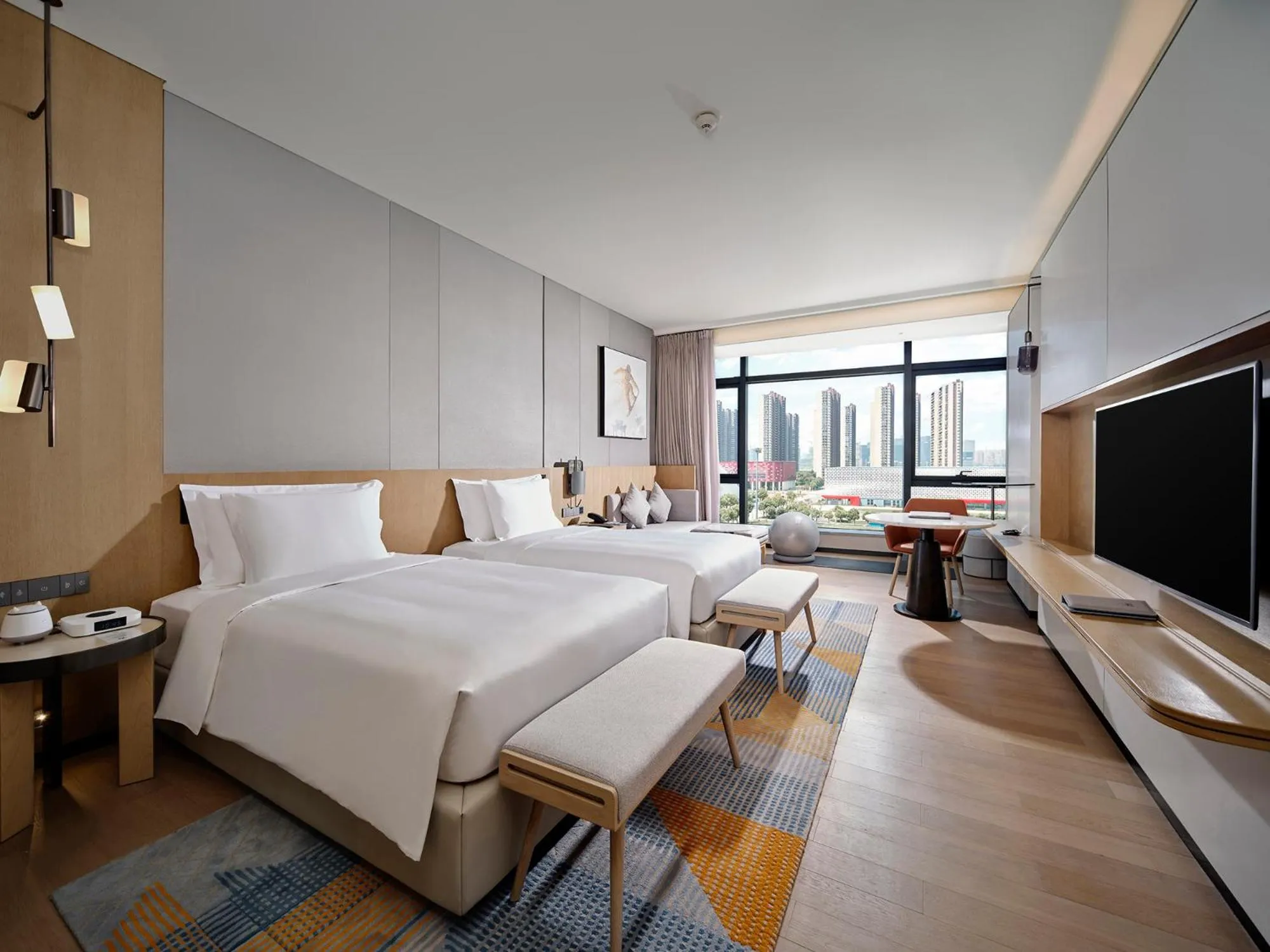 TV and multimedia, Bed in EVEN Hotel Nanjing Yangtze River by IHG