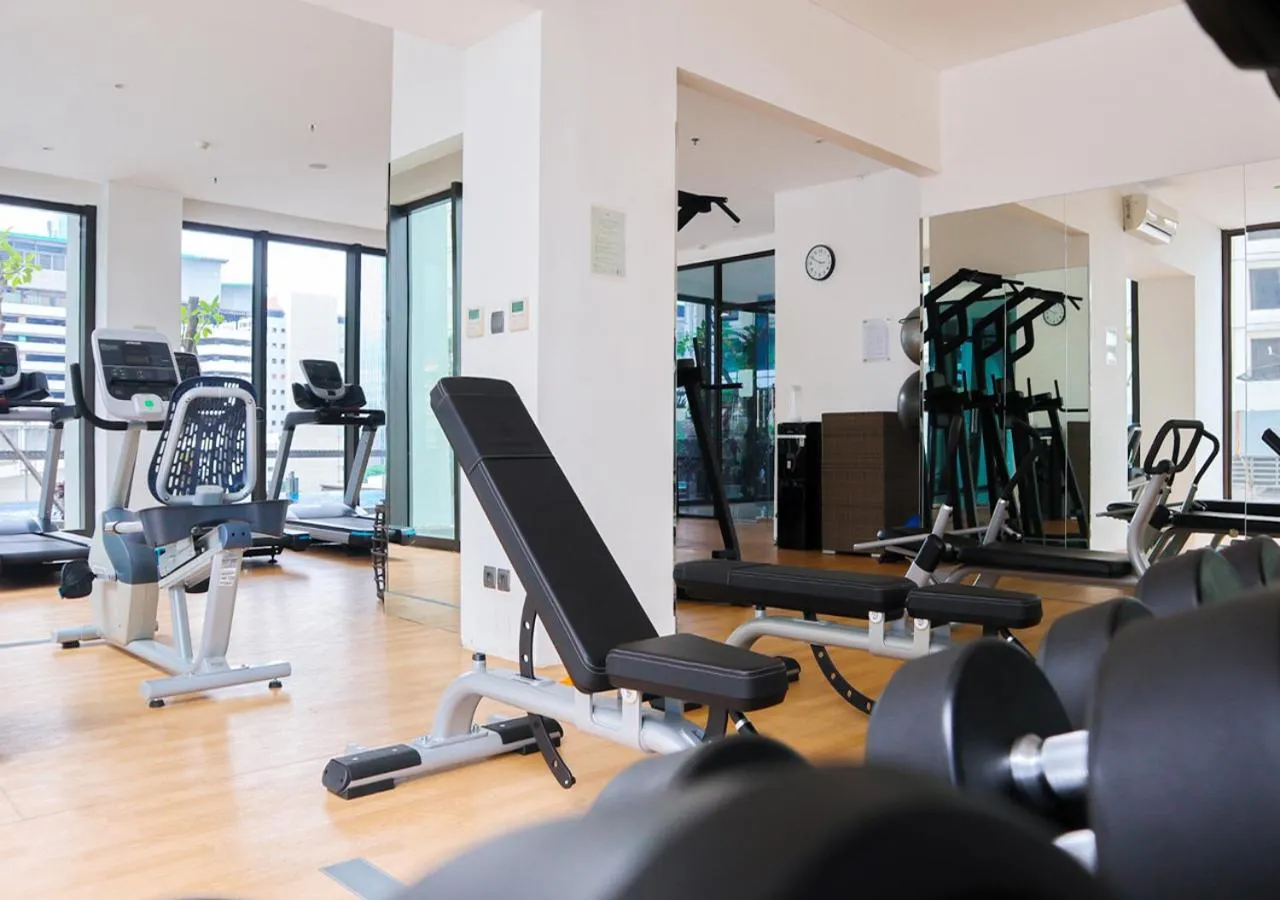 Fitness centre/facilities in Mangkuluhur Residences by Lorin