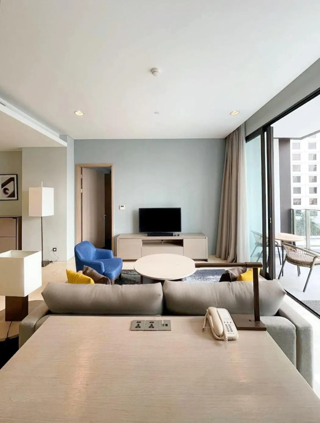 Living room, Bed in Mangkuluhur Residences by Lorin