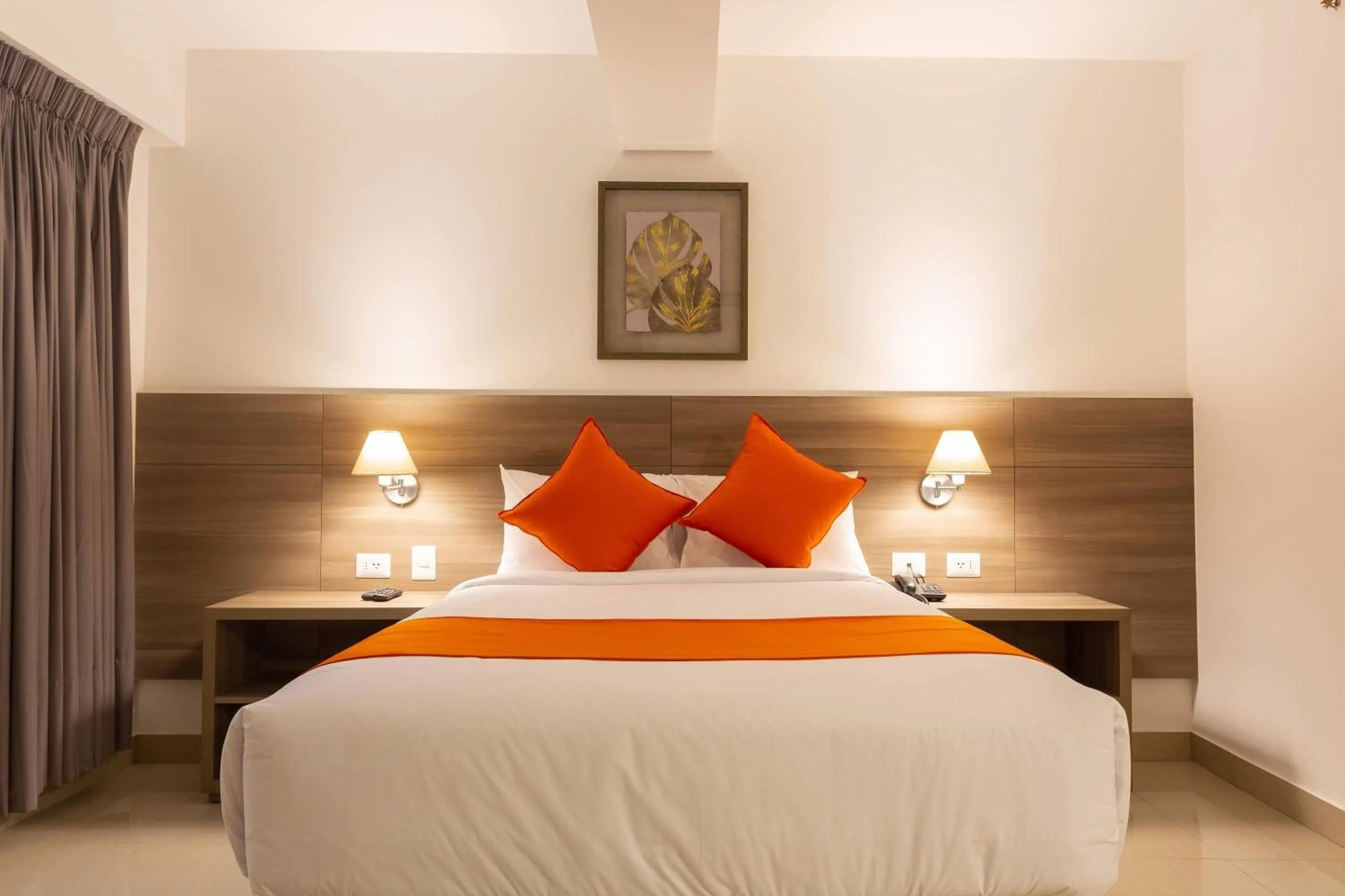 Photo of the whole room, Bed in Howard Johnson by Wyndham Lima Miraflores Art House