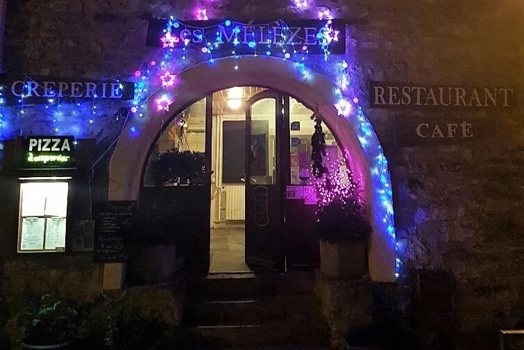 Facade/entrance in LE GÎTE LES MELEZES