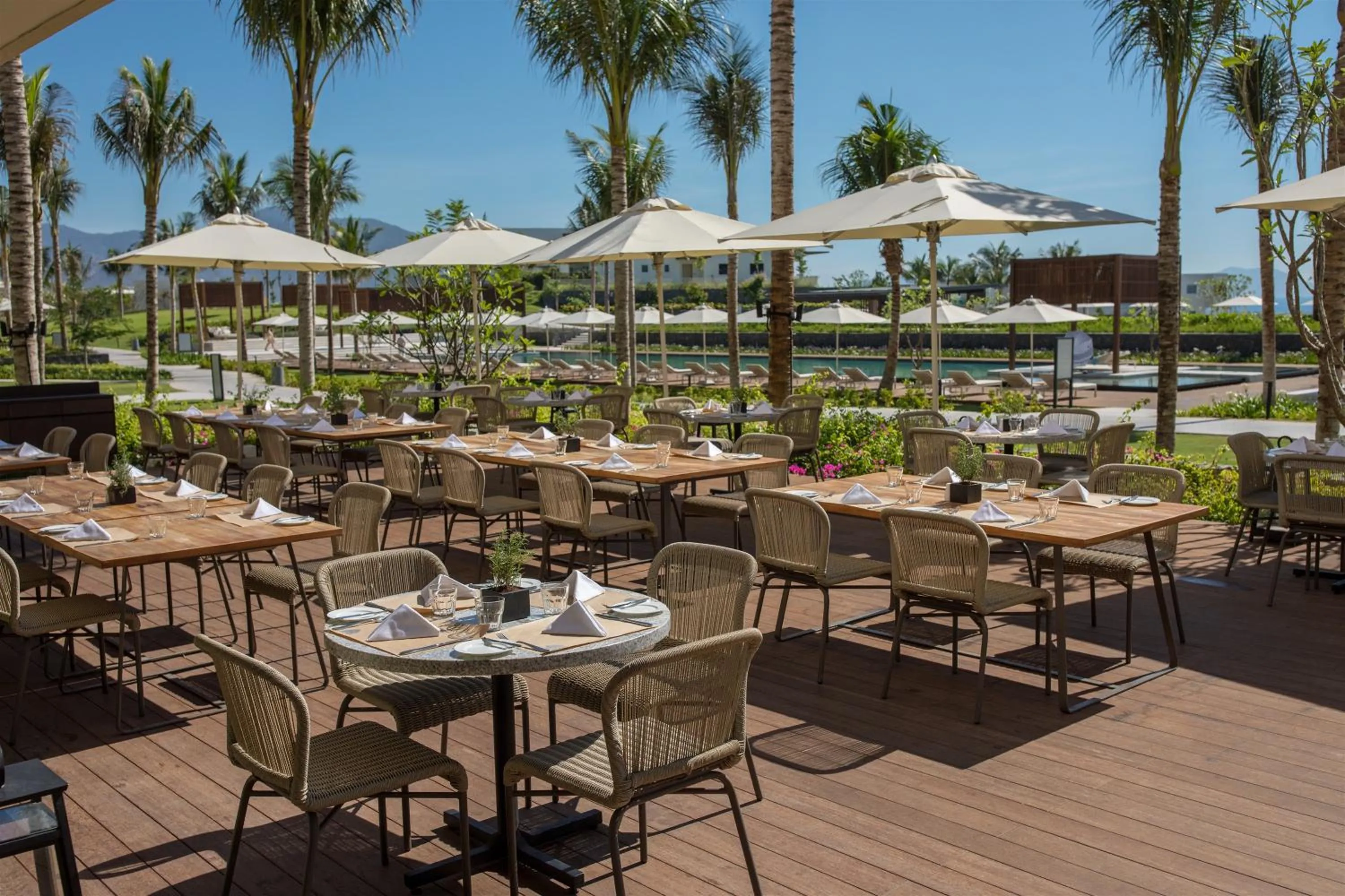 Restaurant/places to eat in Alma Resort Cam Ranh