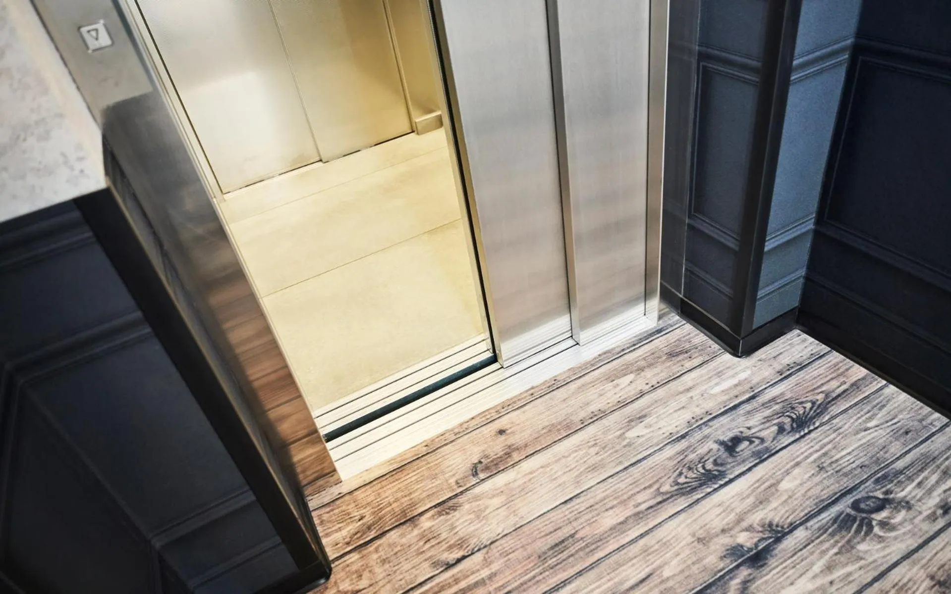 elevator in Das Landhotel am Trätzhof Fulda