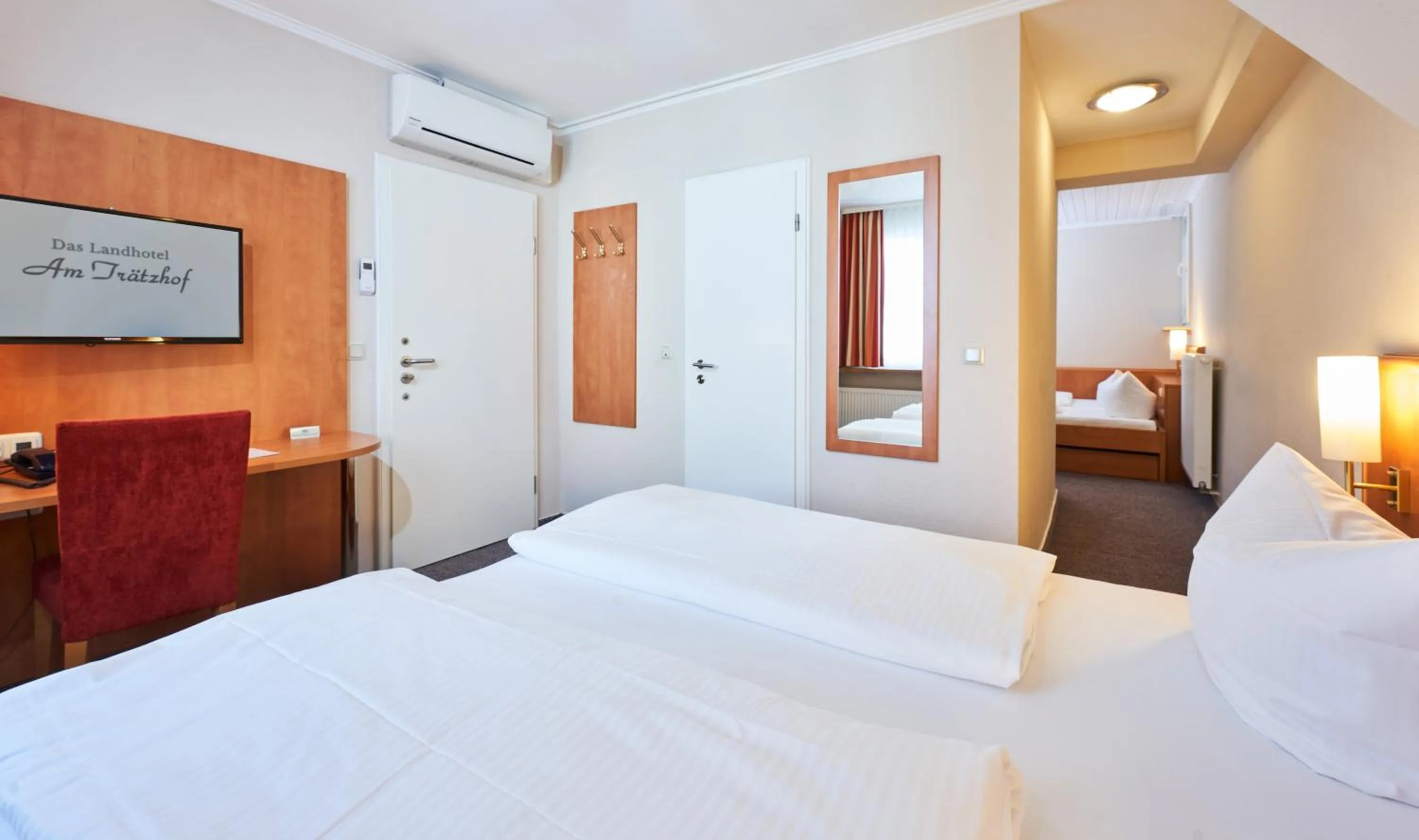 Bed in Das Landhotel am Trätzhof Fulda