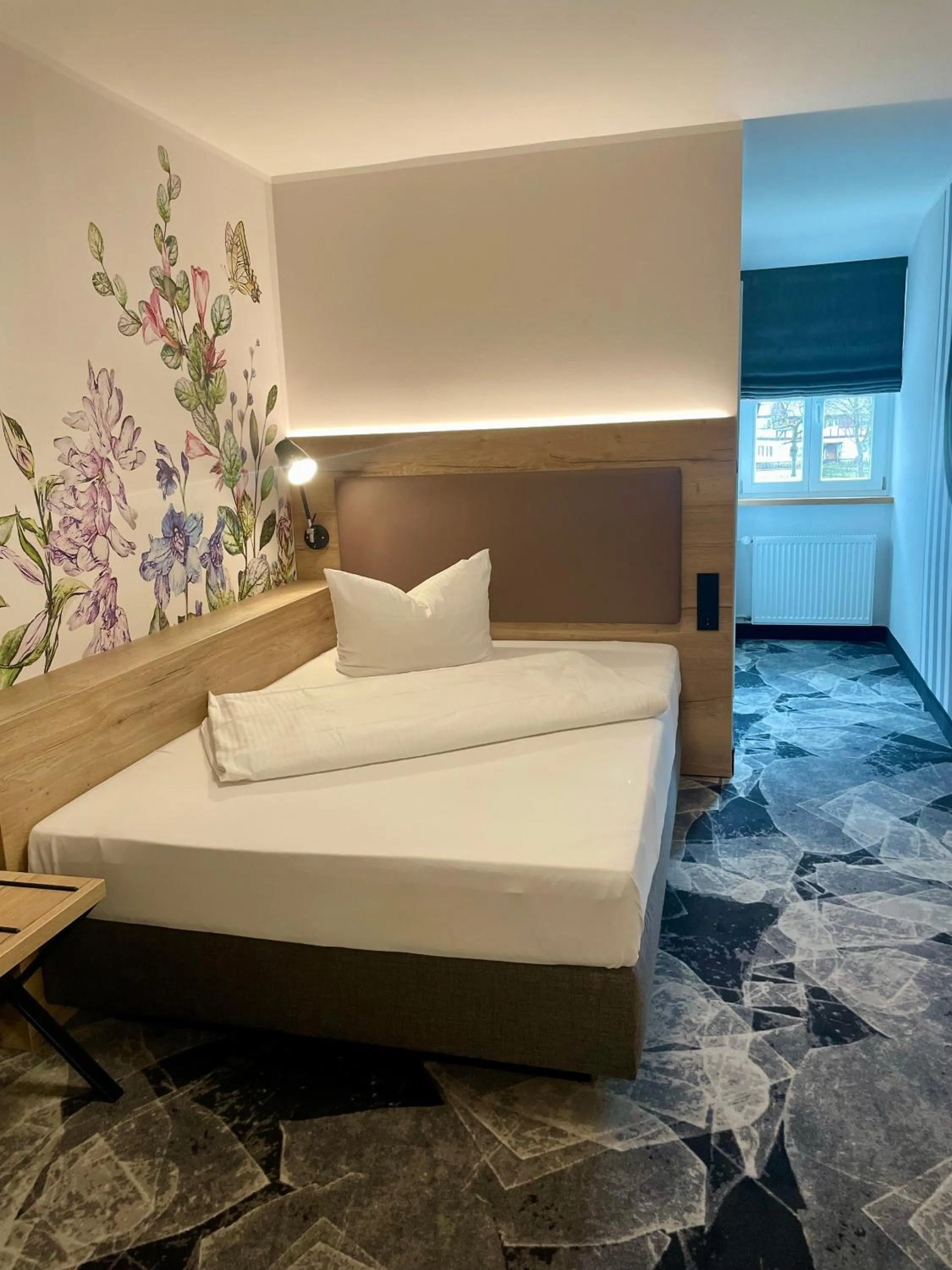 Photo of the whole room, Bed in Das Landhotel am Trätzhof Fulda