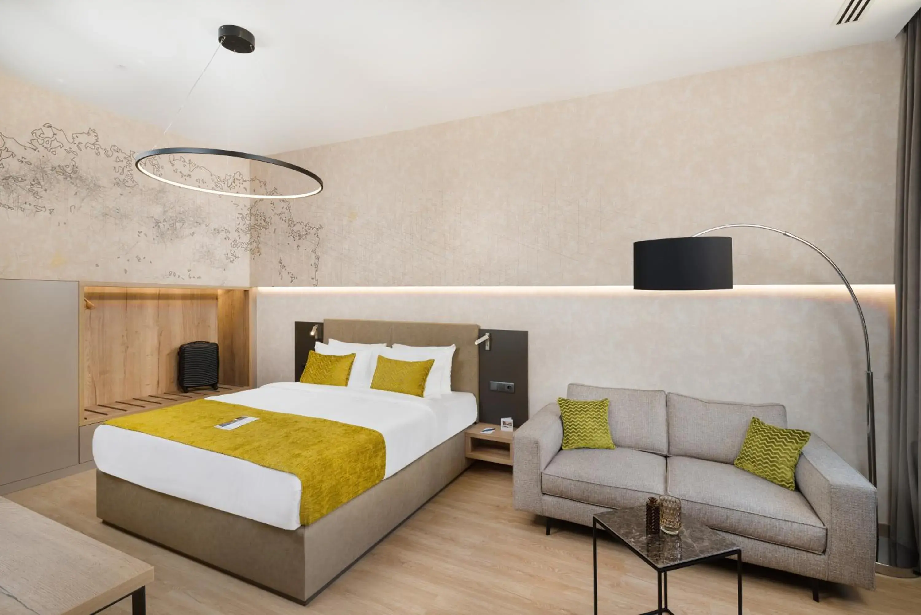 Deluxe Double Room with Street View in Hotel Vision Budapest by Continental Group Deluxe Double Room with Street View in Hotel Vision Budapest by Continental Group