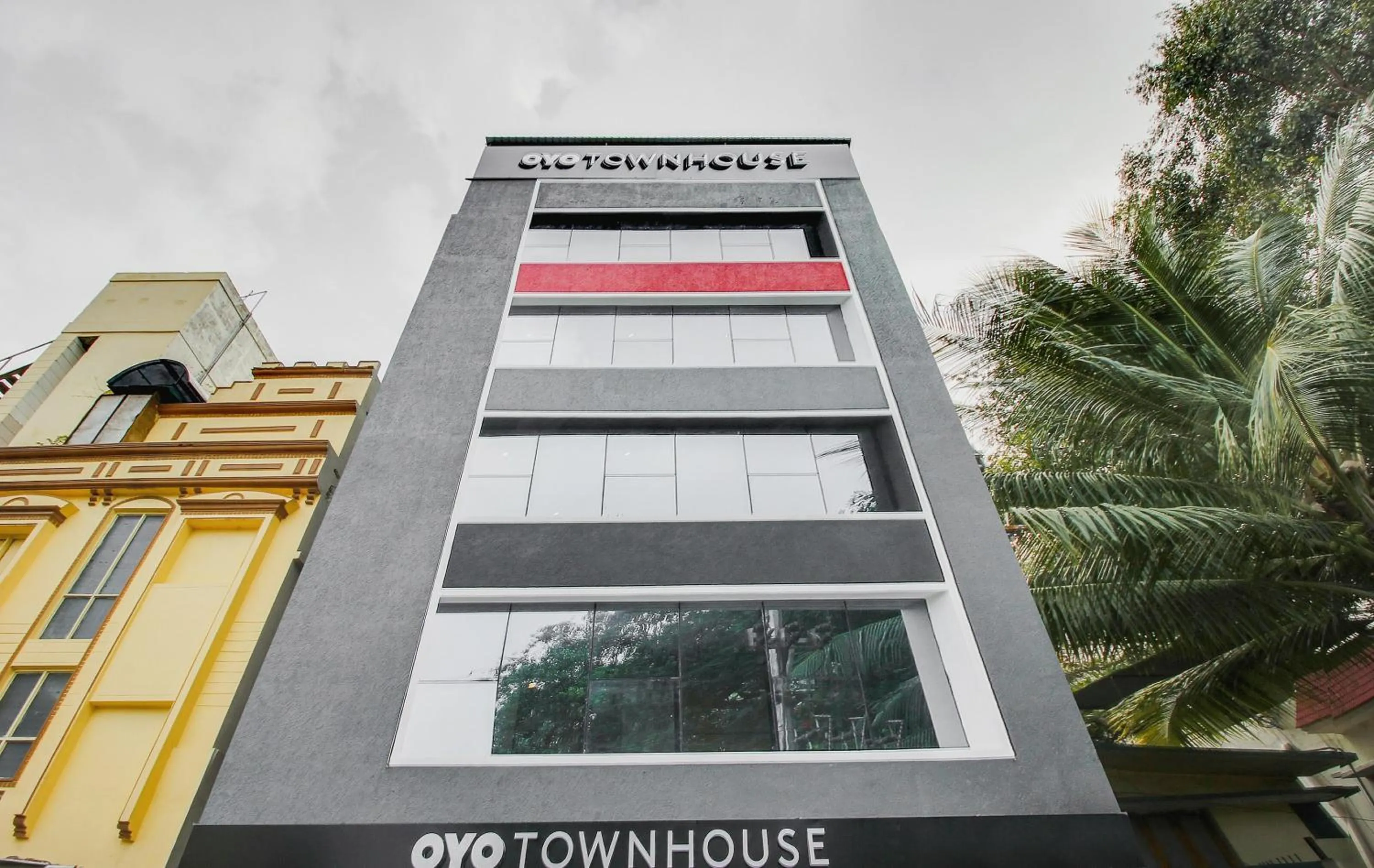 Facade/entrance in Townhouse 359 Begumpet Near Hyderabad Central