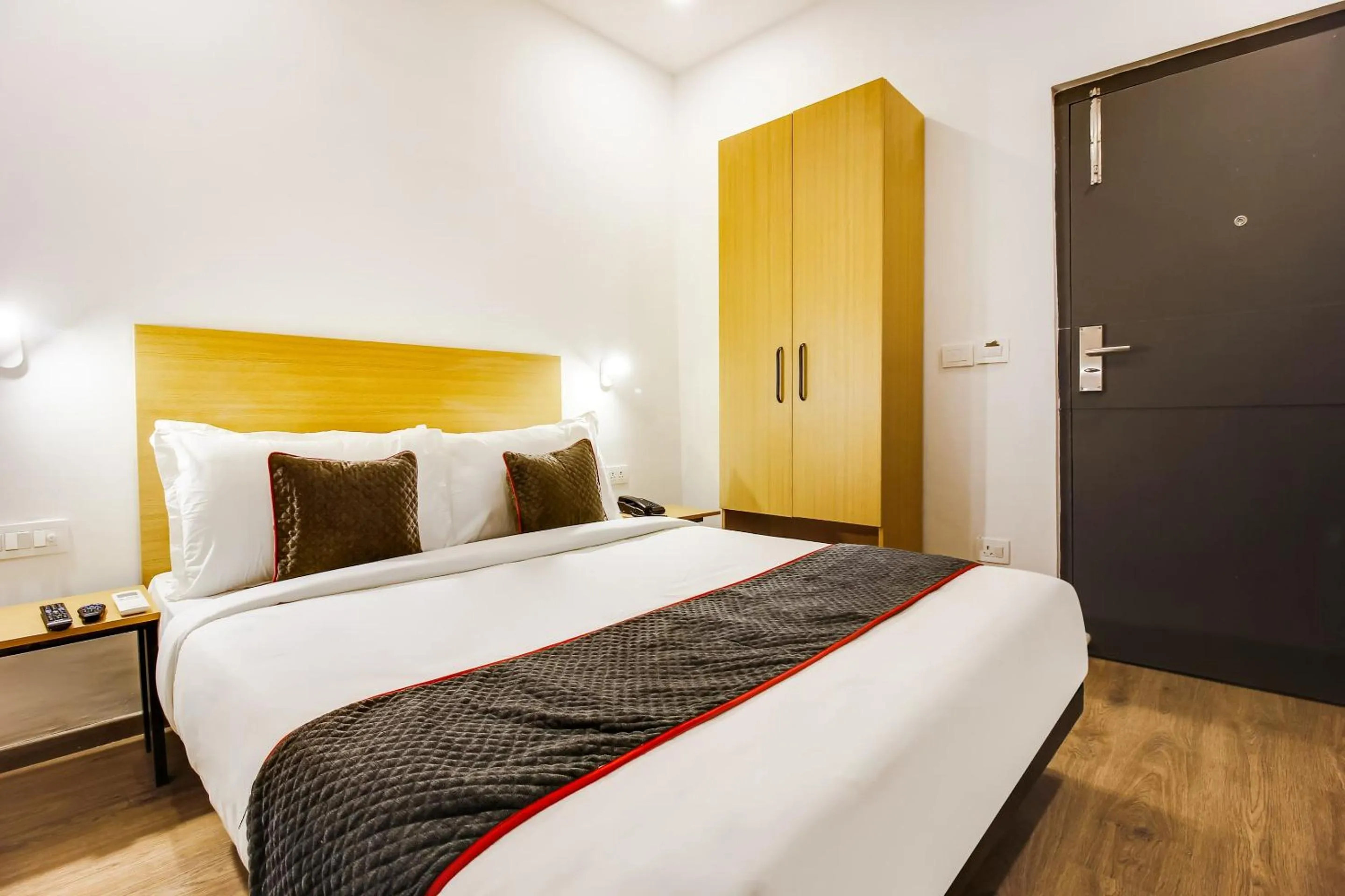 Bedroom in Super Townhouse De Alphabet