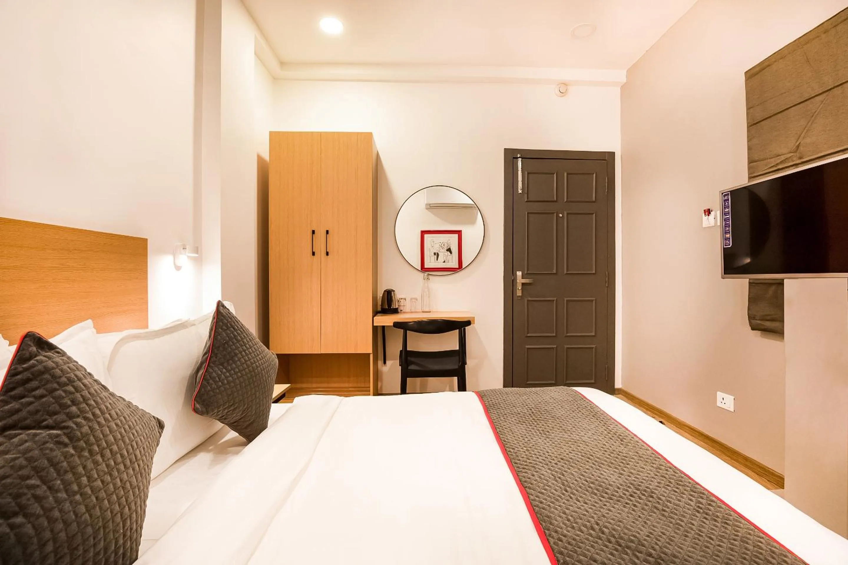 Bedroom, Bed in Townhouse Pipliyahana Square